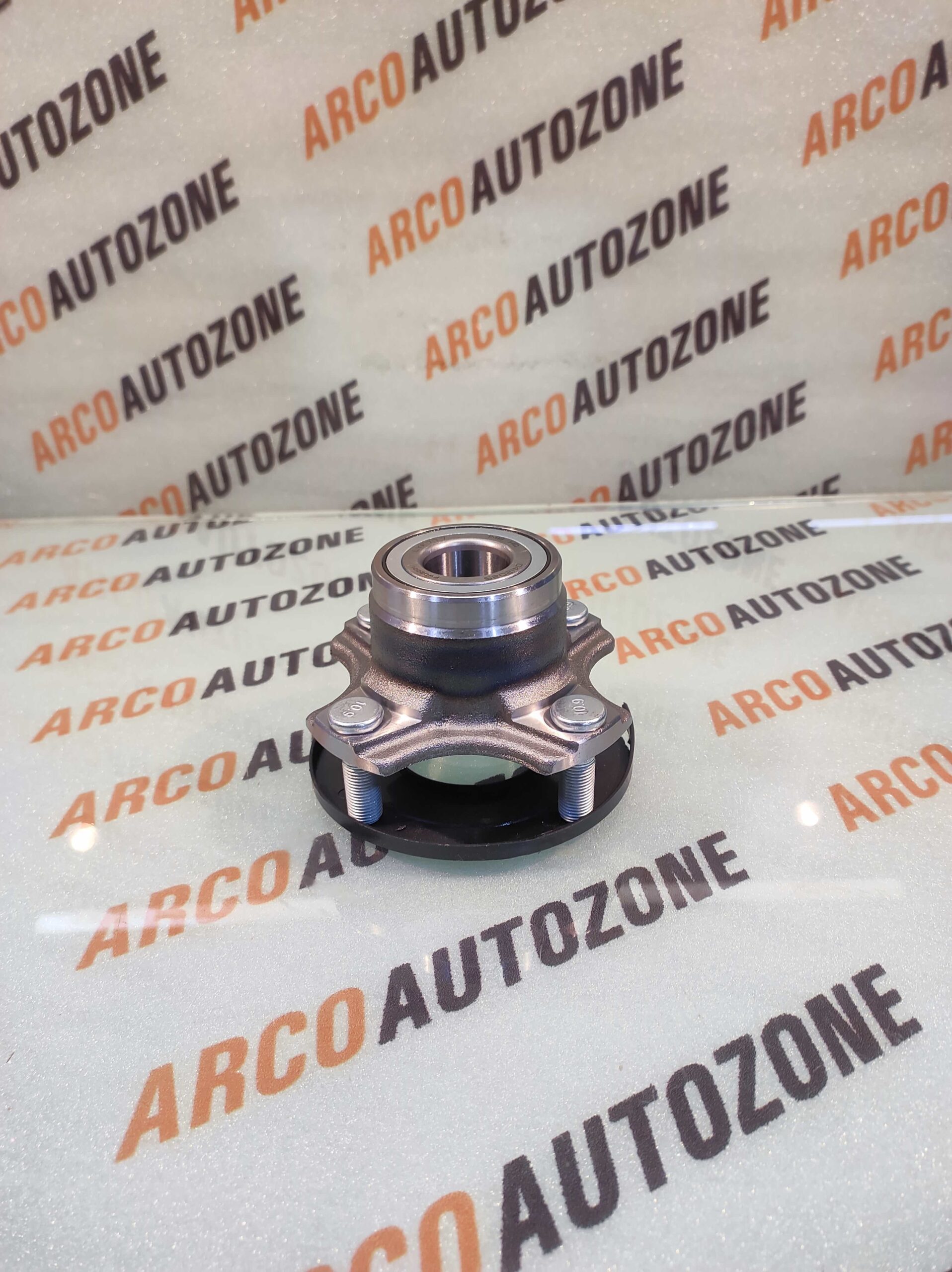 FRONT WHEEL HUB EECO VERSA IMB FWD2001