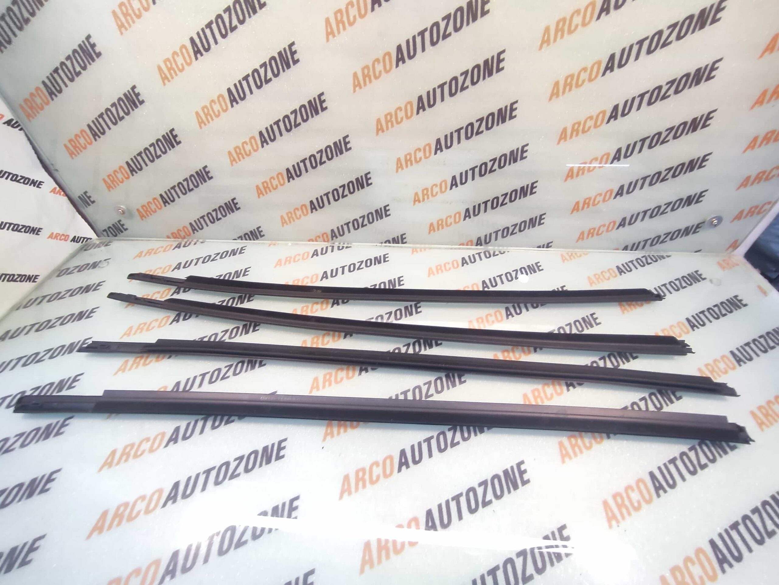 BODY OUTER WEATHERSTRIP OUTER GARNISH ASPIRE FIGO TITANIUM IND