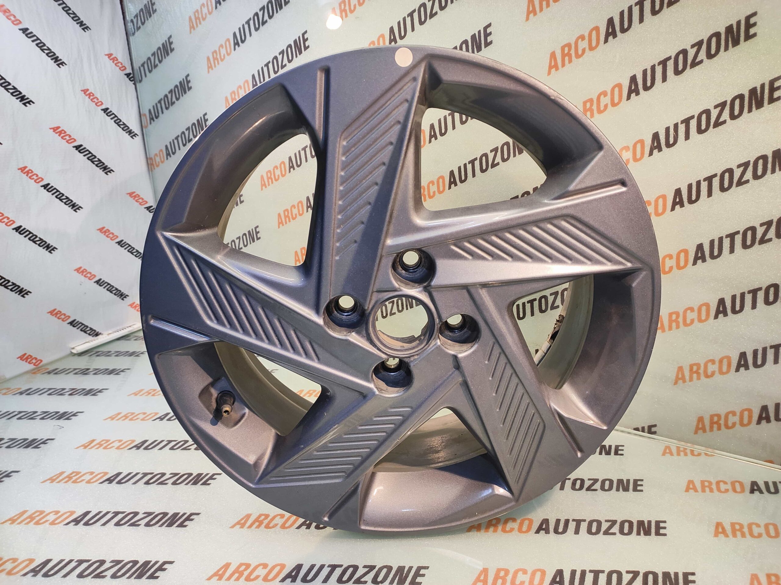ALLOY WHEEL VERNA 2018 GREY SEMI USED 52910H5350