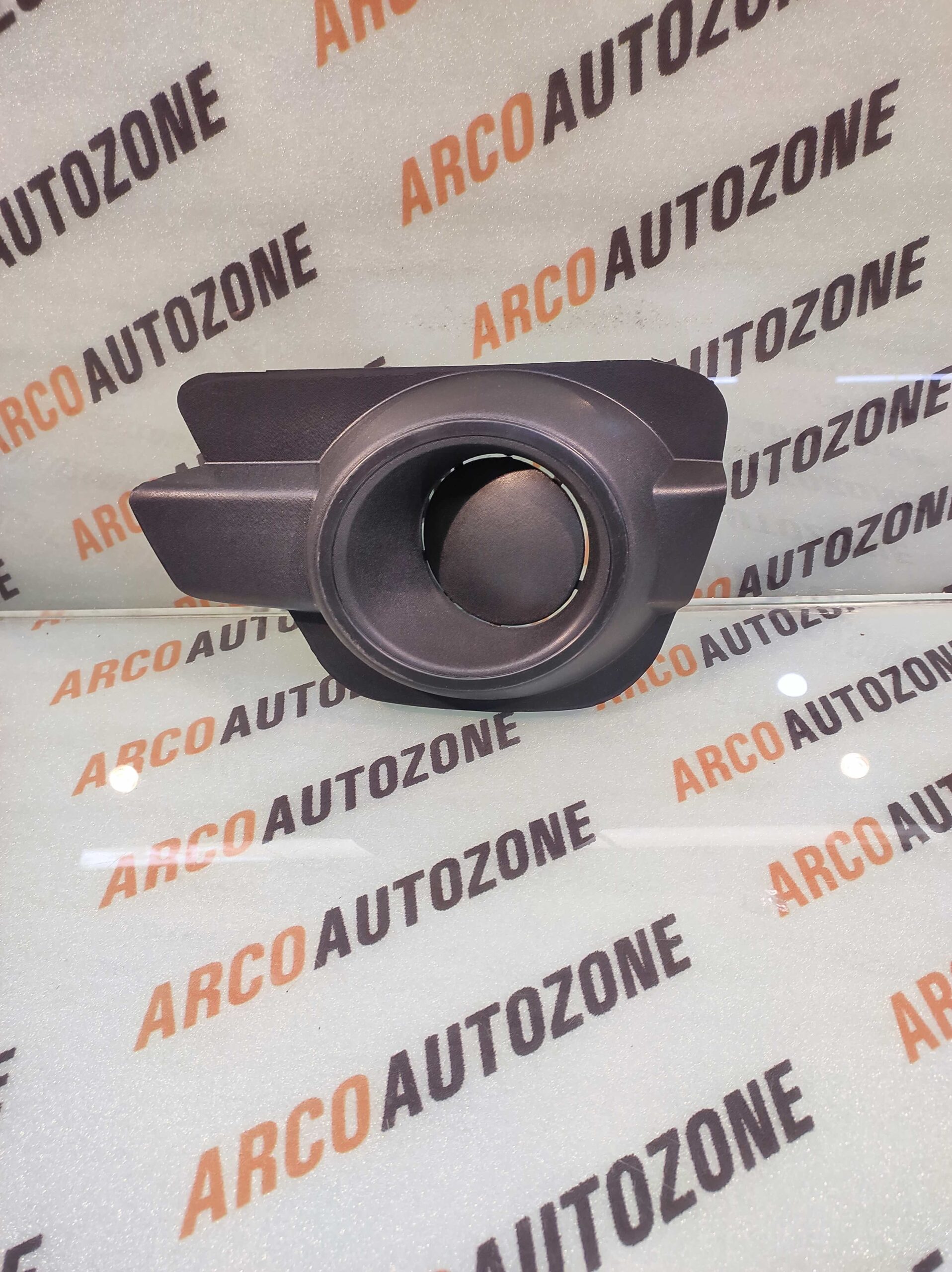 FOG LAMP COVER KWID 1ST GEN LEFT ACC RNA00410
