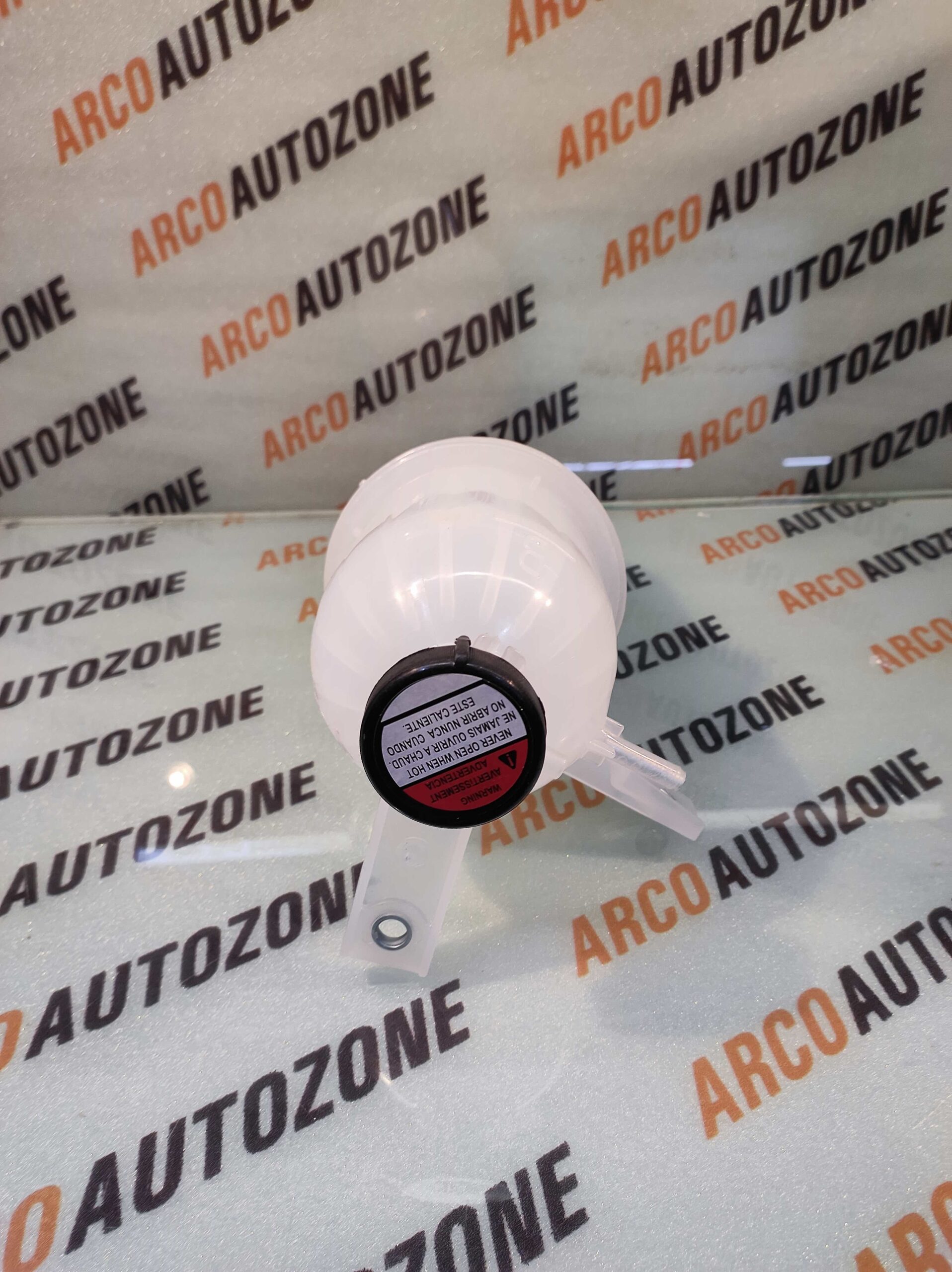 COOLANT BOTTLE INNOVA FORTUNER ACC TYD001154WC