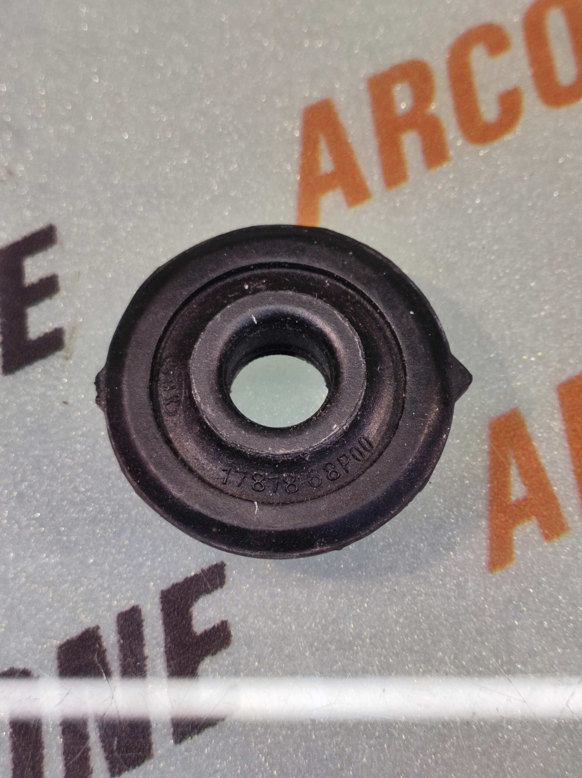 RADIATOR RUBBER SWIFT
