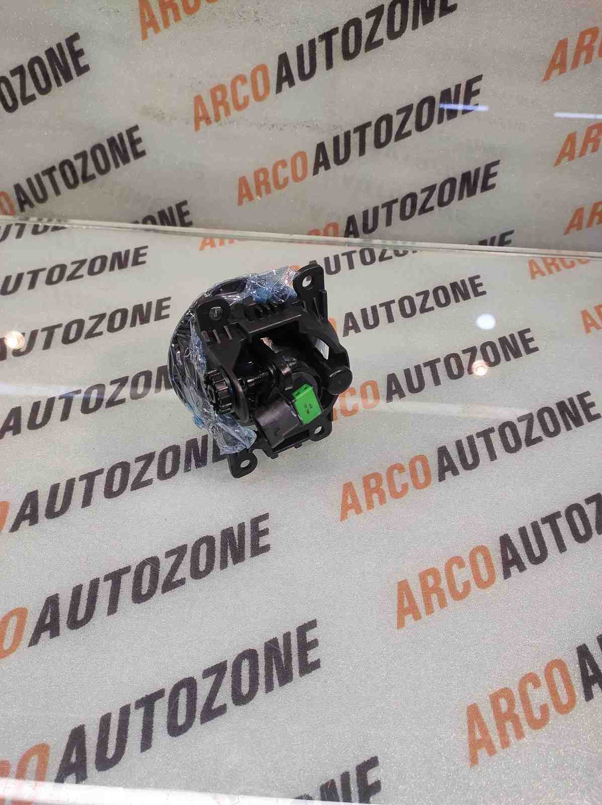 FOG LAMP SWIFT ERITGA WAGONAR 12 XL6 ECOSPORT KR11001