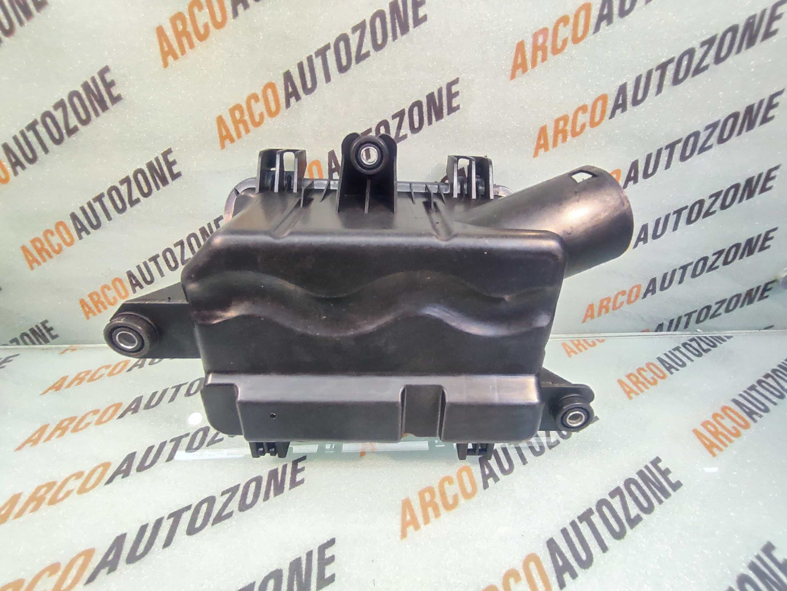 AIR FILTER BODY I10 1.1 LOWER HYU 281120X000