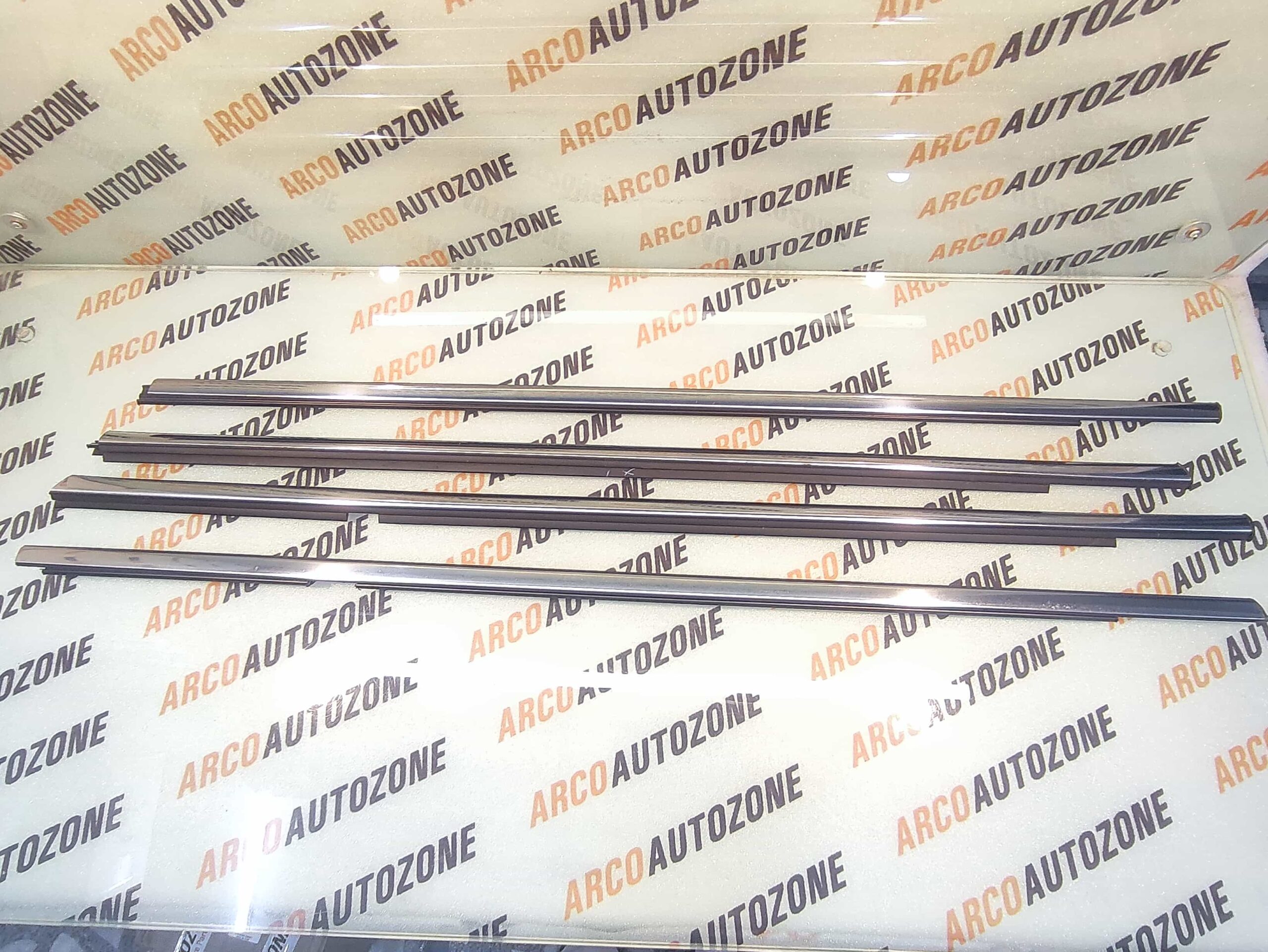 BODY OUTER WEATHERSTRIP OUTER GARNISH CIAZ CHROME IND