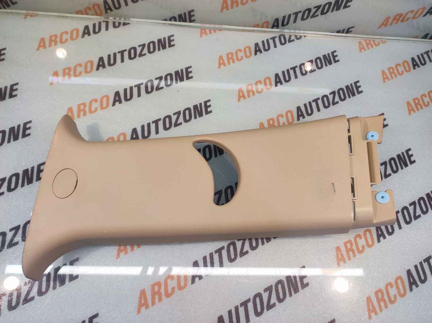 SEAT BELT VERNA 12 LEFT BEIGE TRIM 858301V000