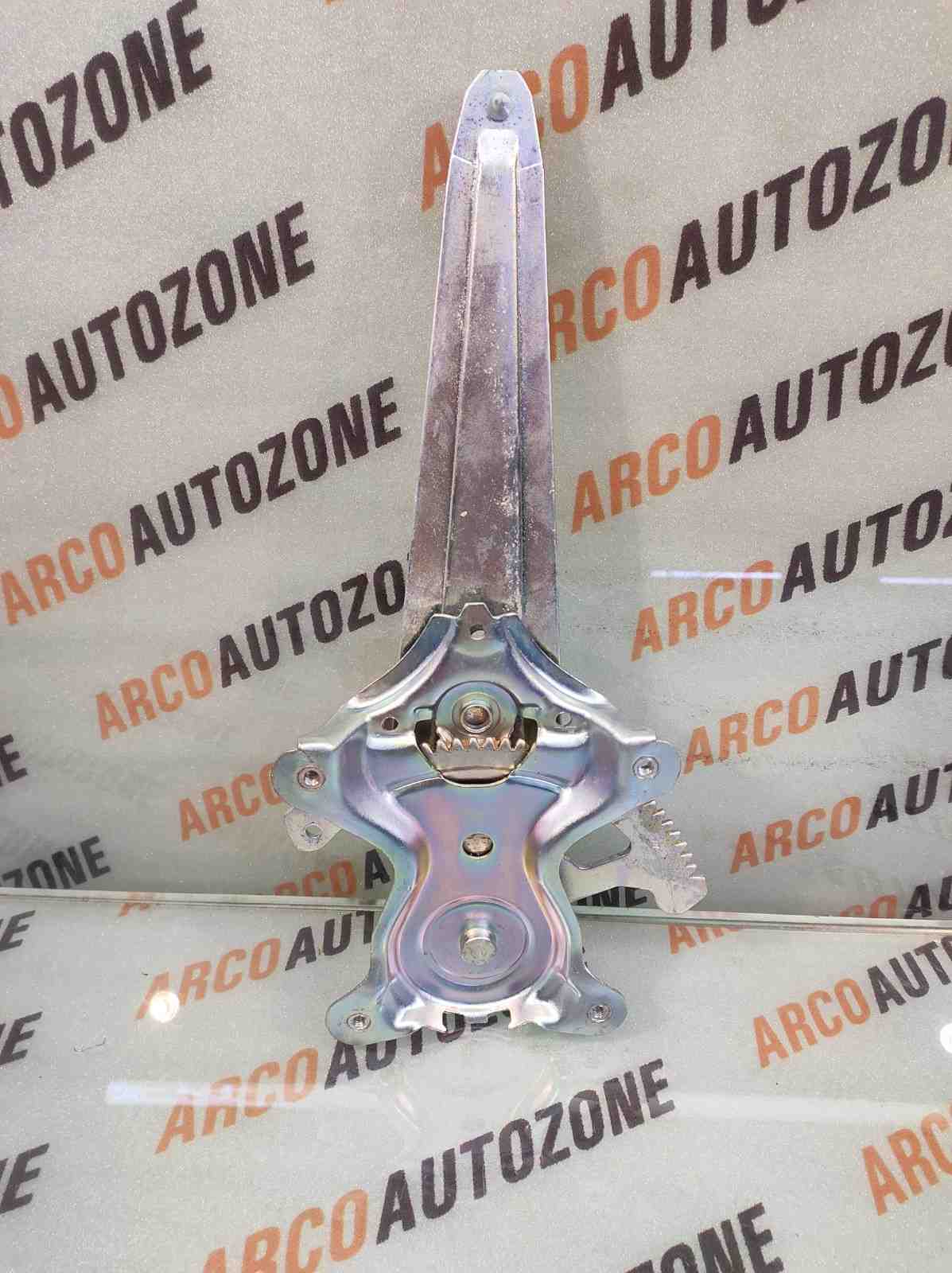 GLASS MACHINE COROLA REAR RIGHT PWR WITHOUT MTR GAPS