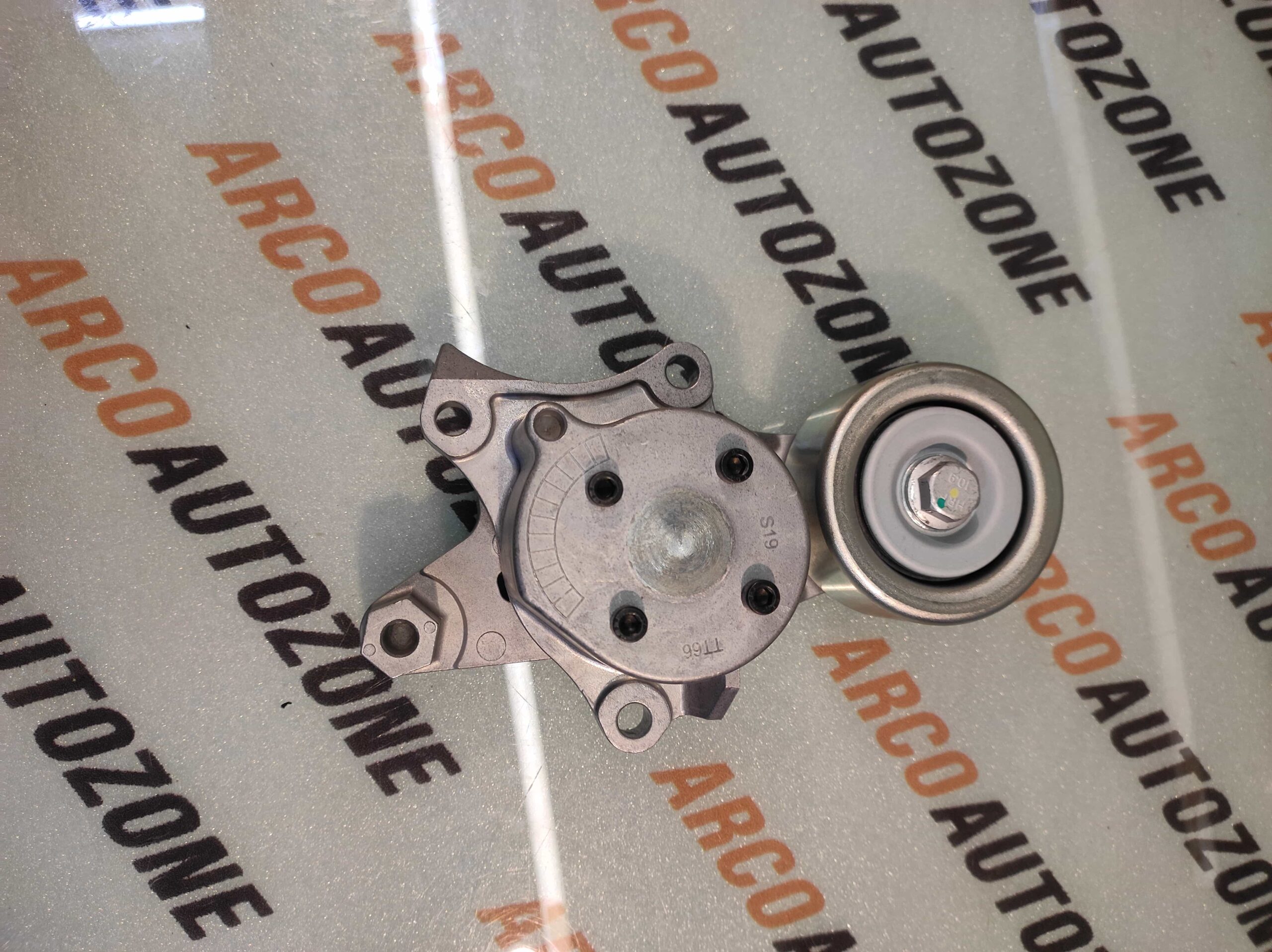 FAN BELT ADJUSTER CRYSTA FORTUNER NEW 166200E010