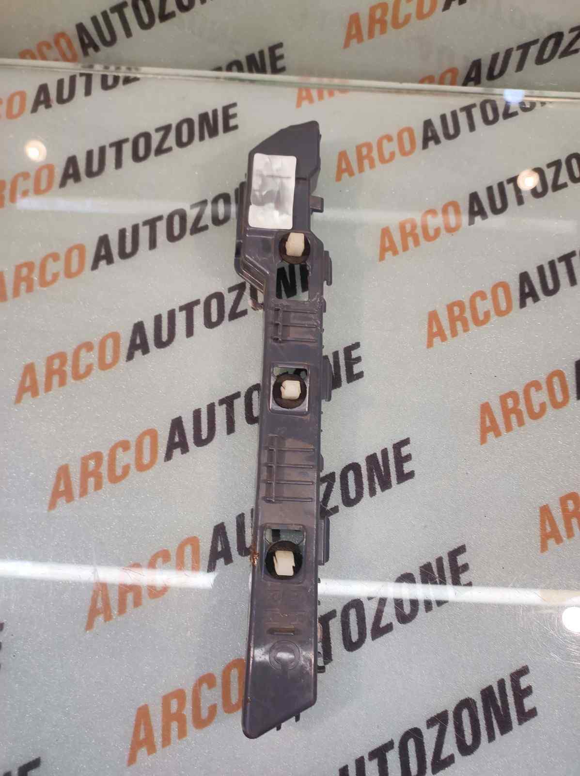 REAR BUMPER BRACKET RIGHT ACTIVE 2015 TO 18 HYU 86614C7700