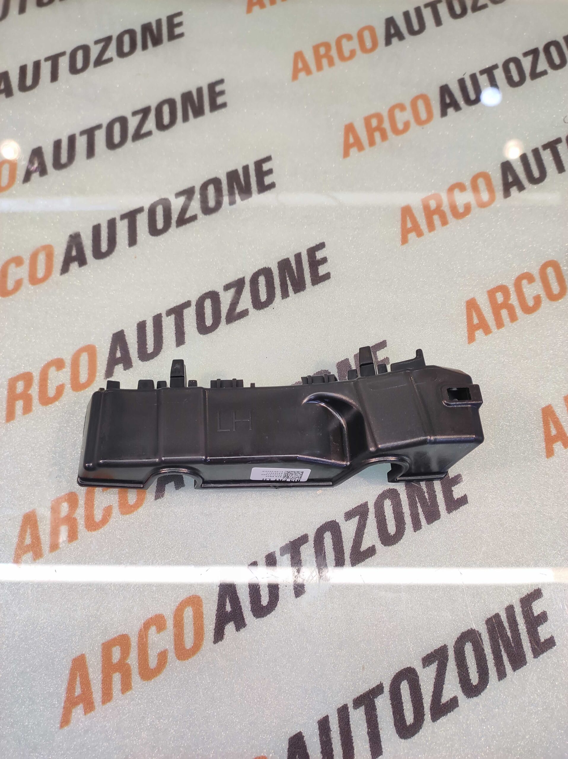 FRONT BUMPER BRACKET I20 20 LEFT HYU 86551T7000