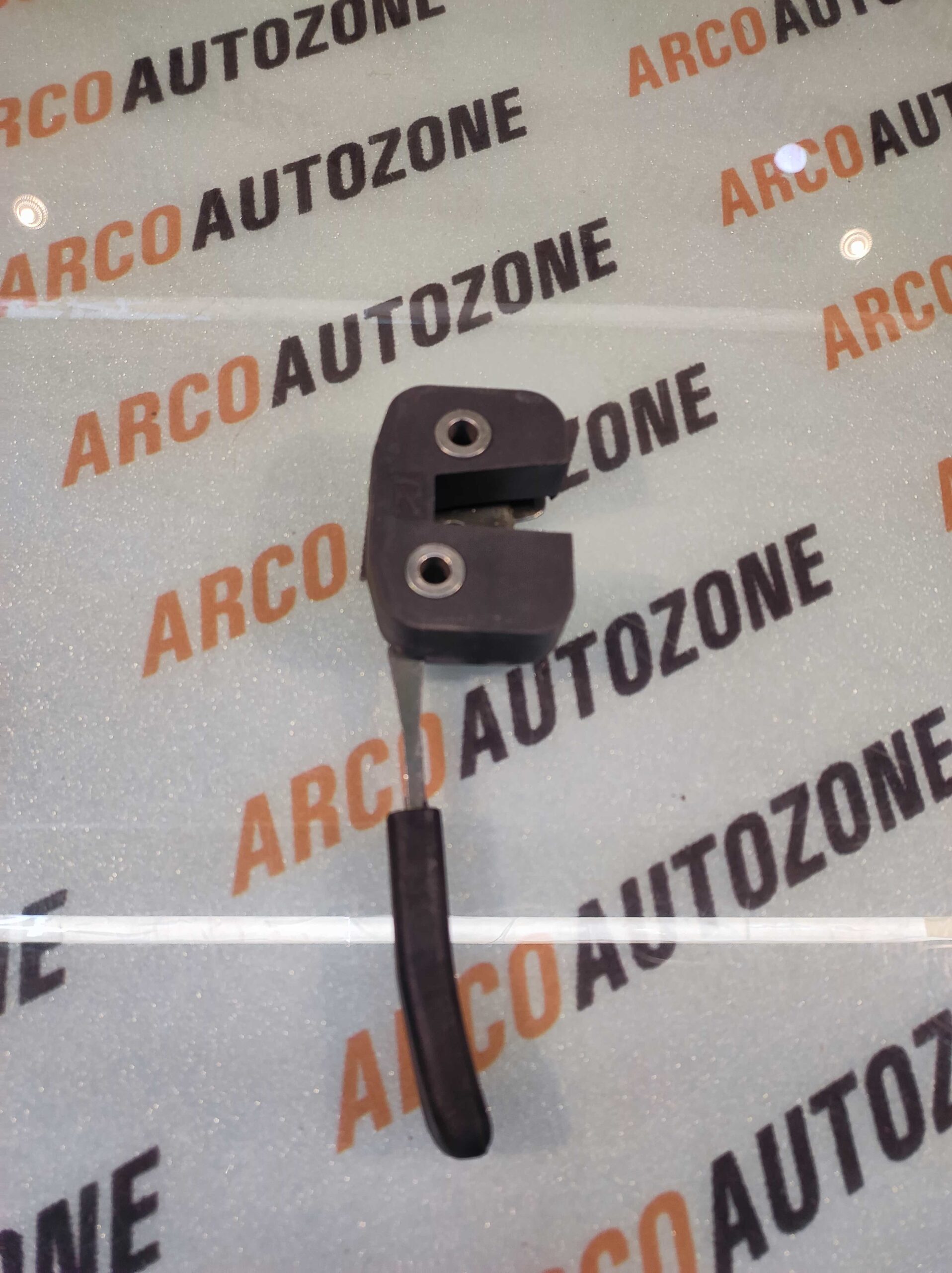REAR SEAT LOCK SAFARI DICOR INDIGO RIGHT OAE 705R