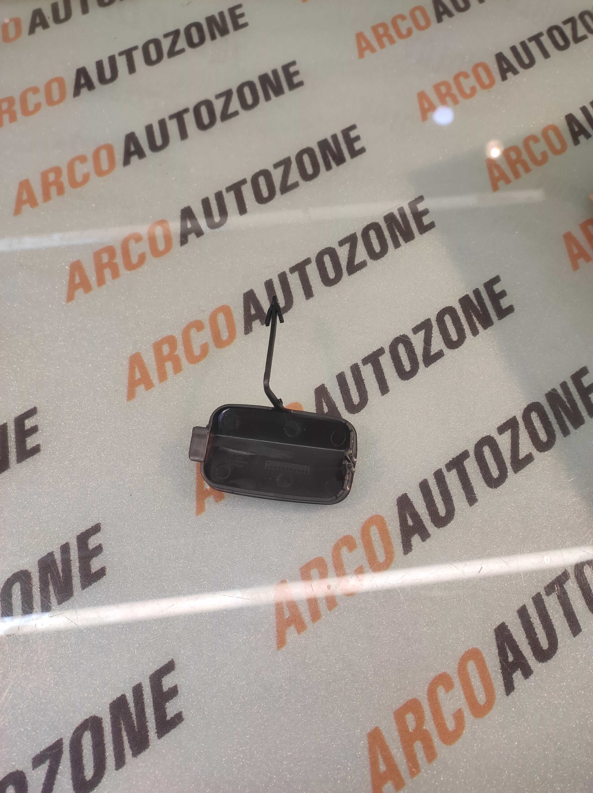 REAR TOW CAP Q7 IMP 4L0807449E