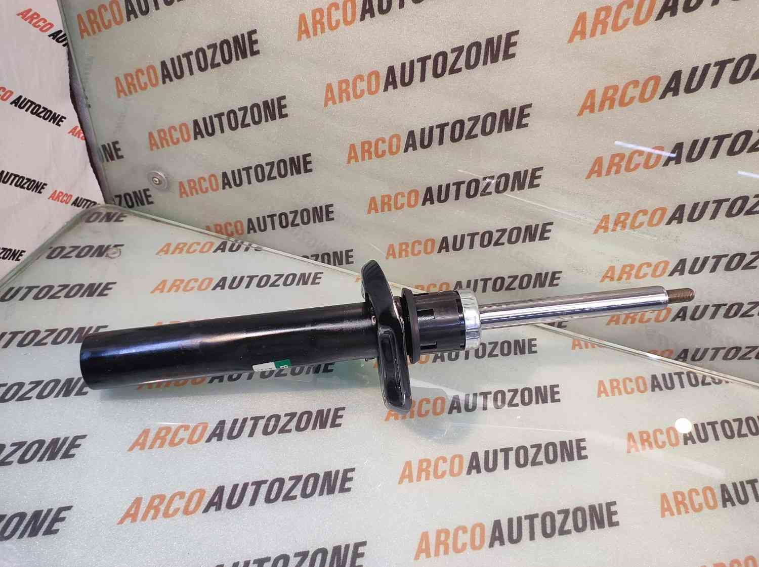 FRONT SHOCKER LAURA JETTA Q3 SUPERB OLD RIGHT LEFT AUTO BORSEHUNG 1T0413031 3C0413031AQ
