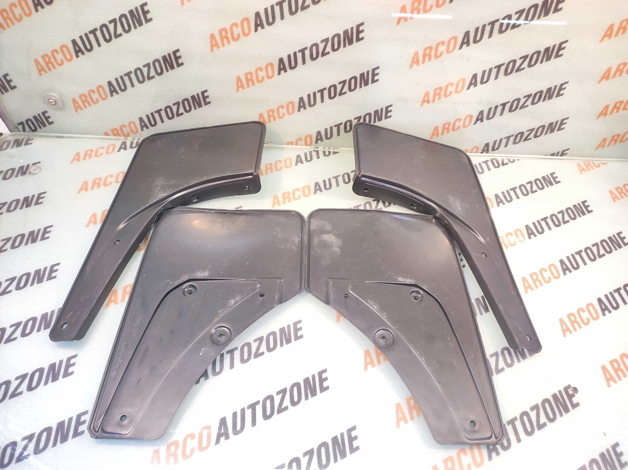 MUD FLAP JIMNY PAG PBMF240E