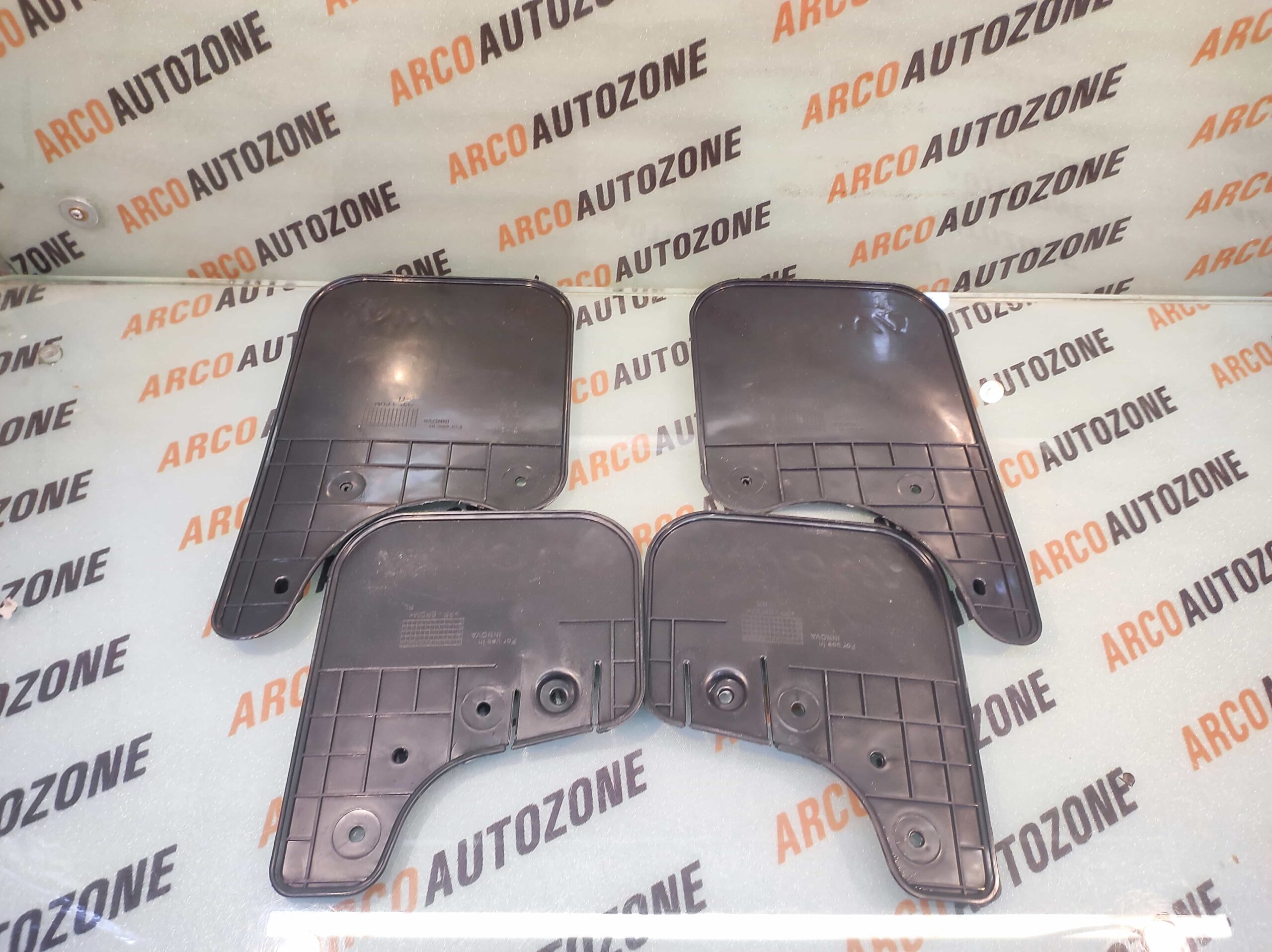 MUD FLAP INNOVA PAG PBMF325