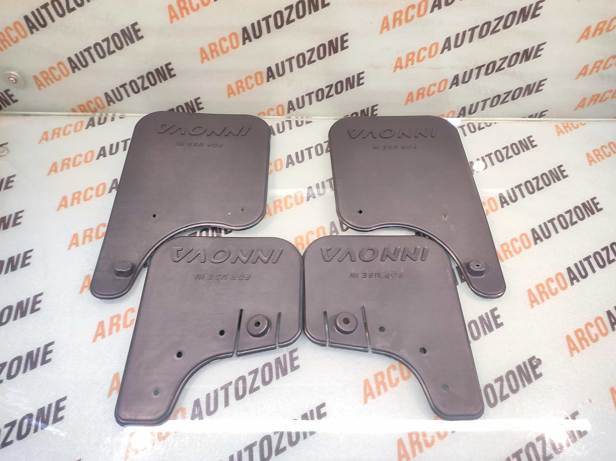 MUD FLAP INNOVA PAG PBMF325