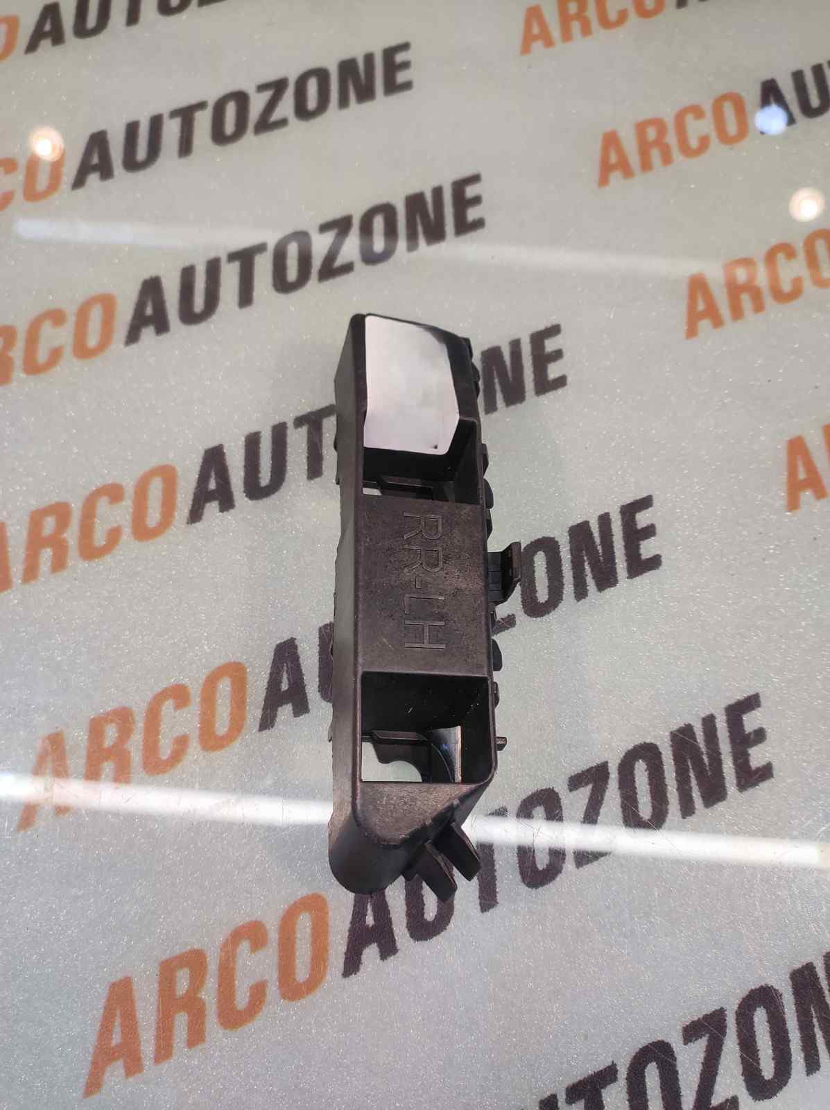 REAR BUMPER BRACKET I20 2020 LEFT HYU 86651T7000
