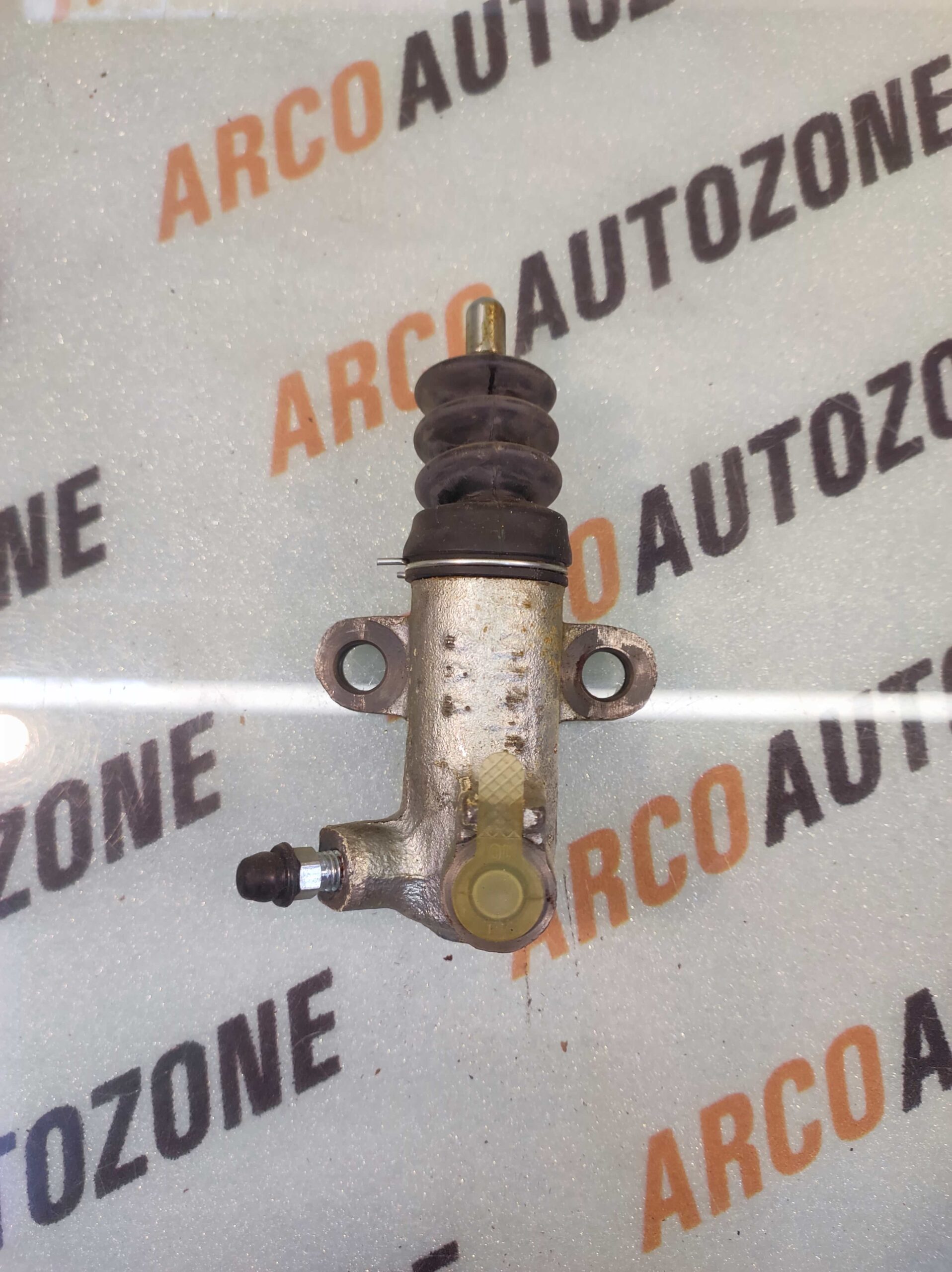 CLUTCH SLAVE CYLINER BOLERO TVS 29066934