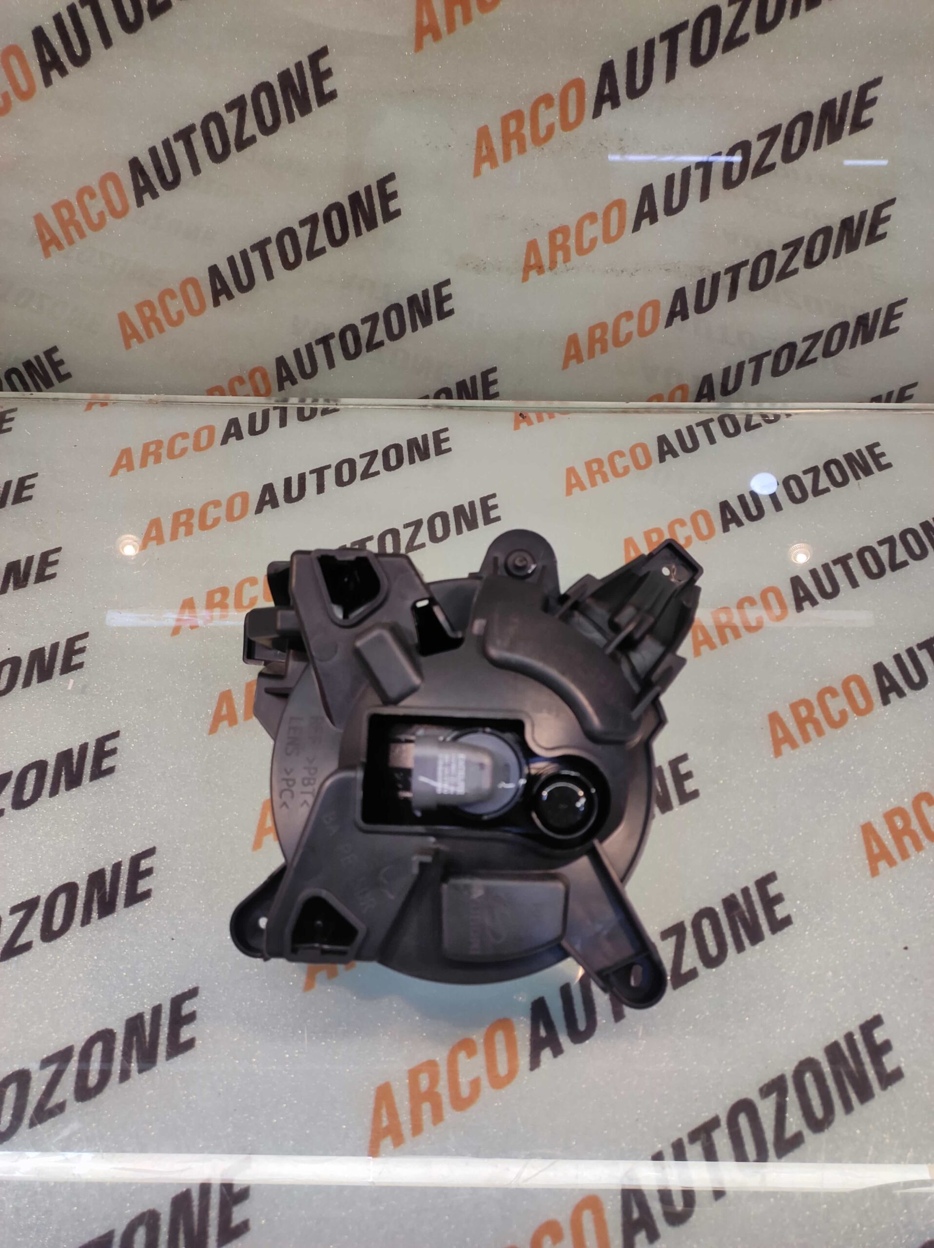 FOG LAMP  GRAND T2 RIGHT HYU 92202B4510