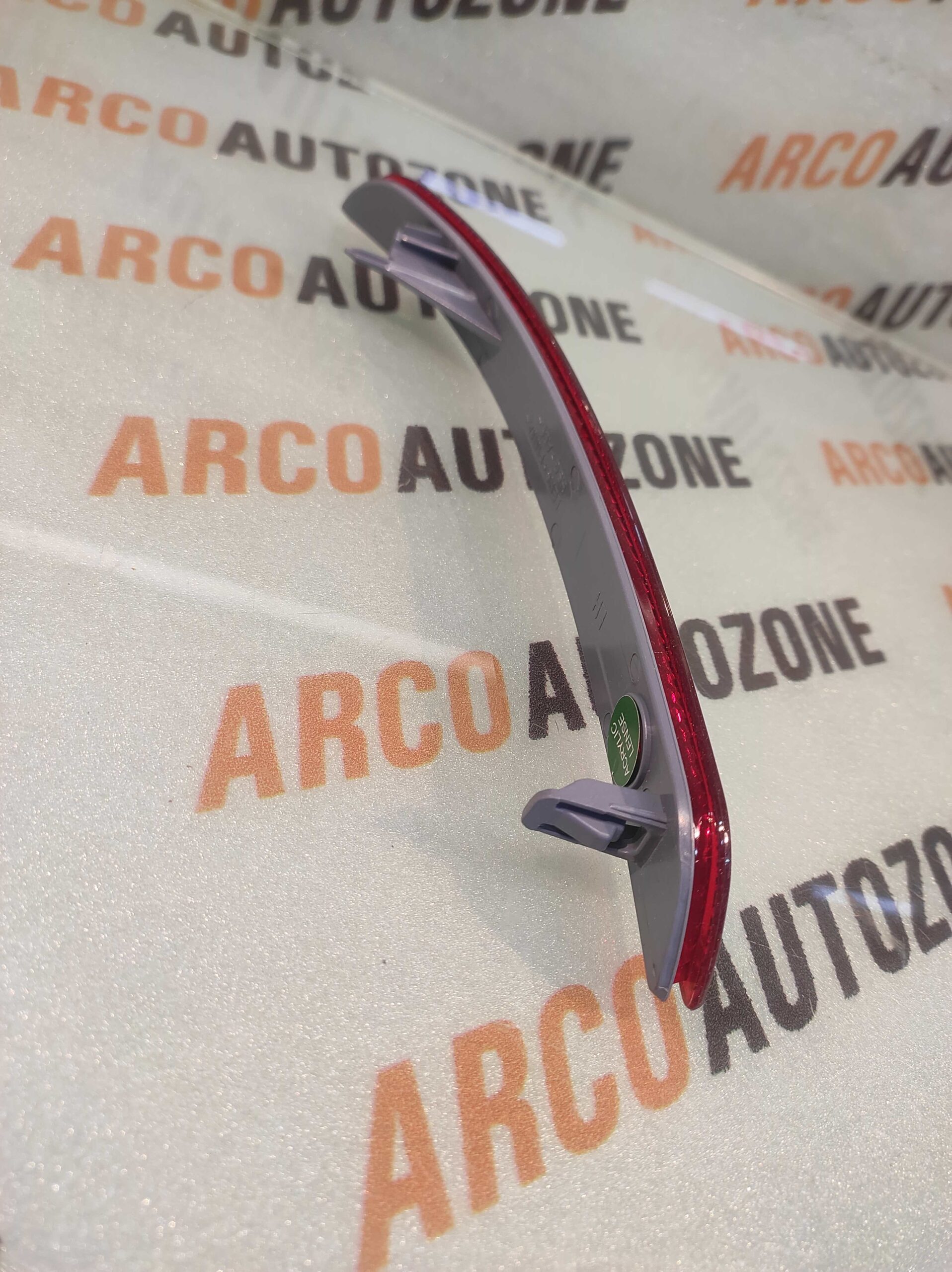 REAR BUMP REFLECTOR CRYSTA LED LEFT
