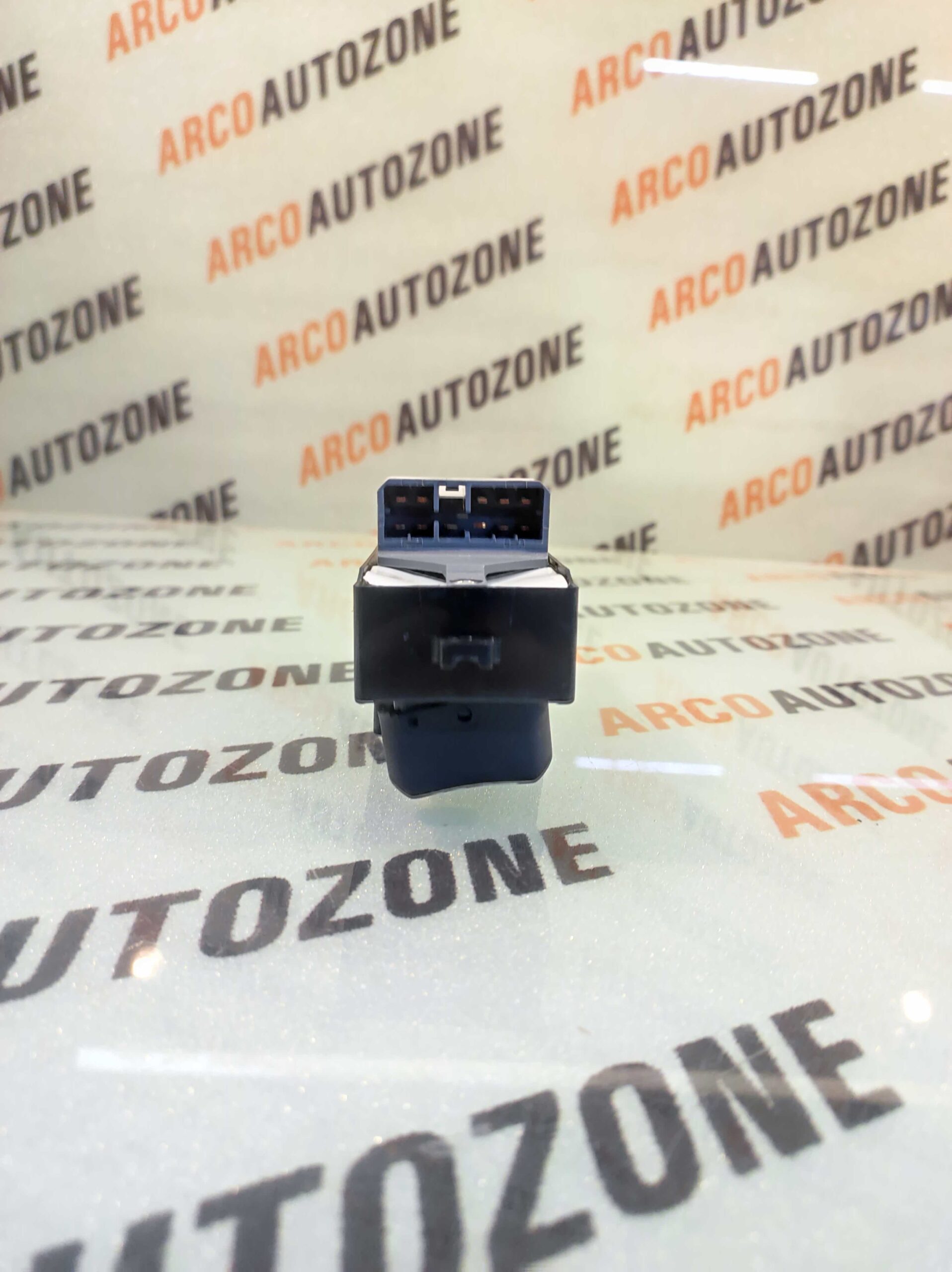 POWER WINDOW SWITCH MAIN XYLO MINDA S21045