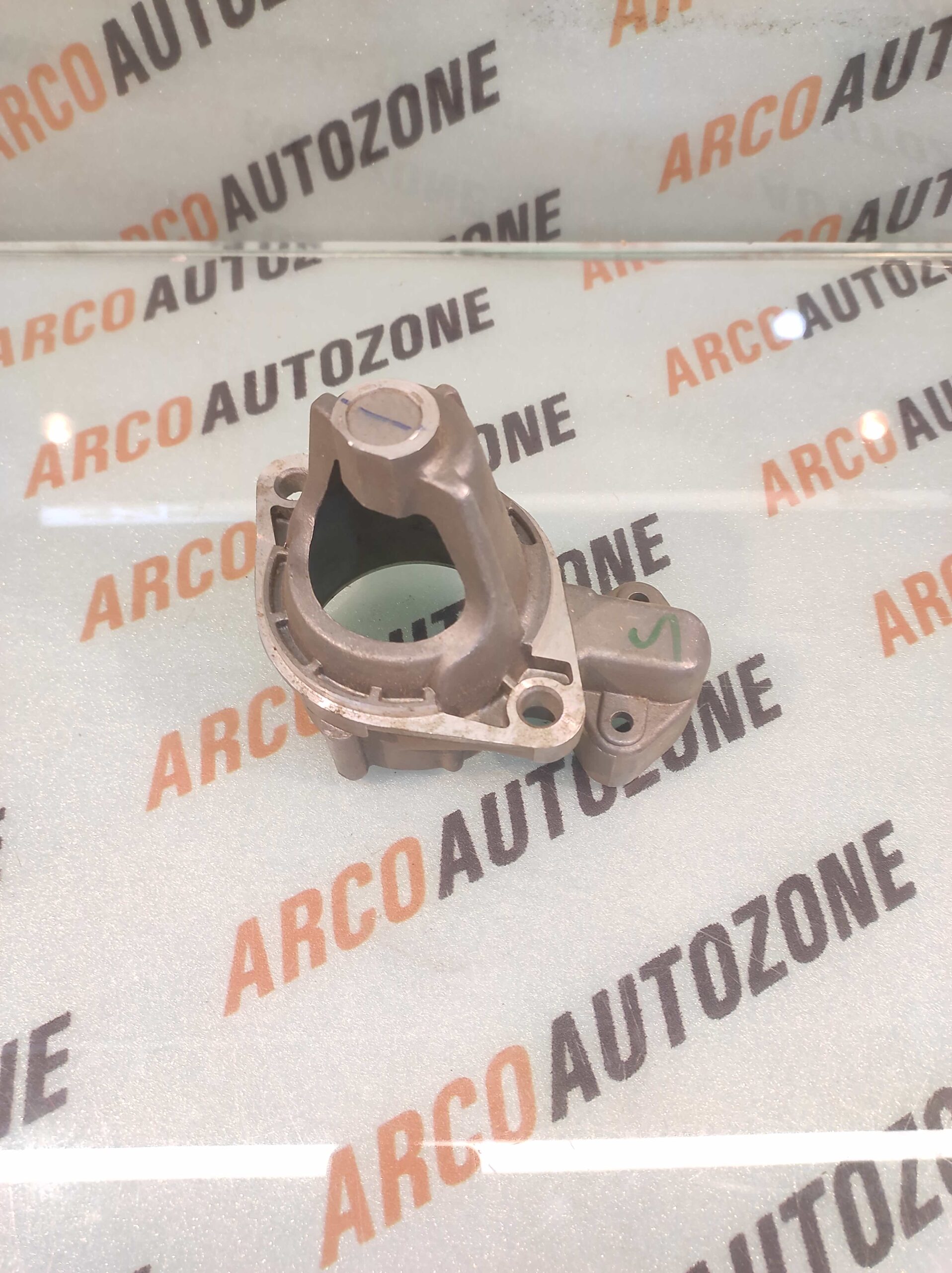 SELF BRACKET MARUTI CAR 800 LUCUS TVS 26252921
