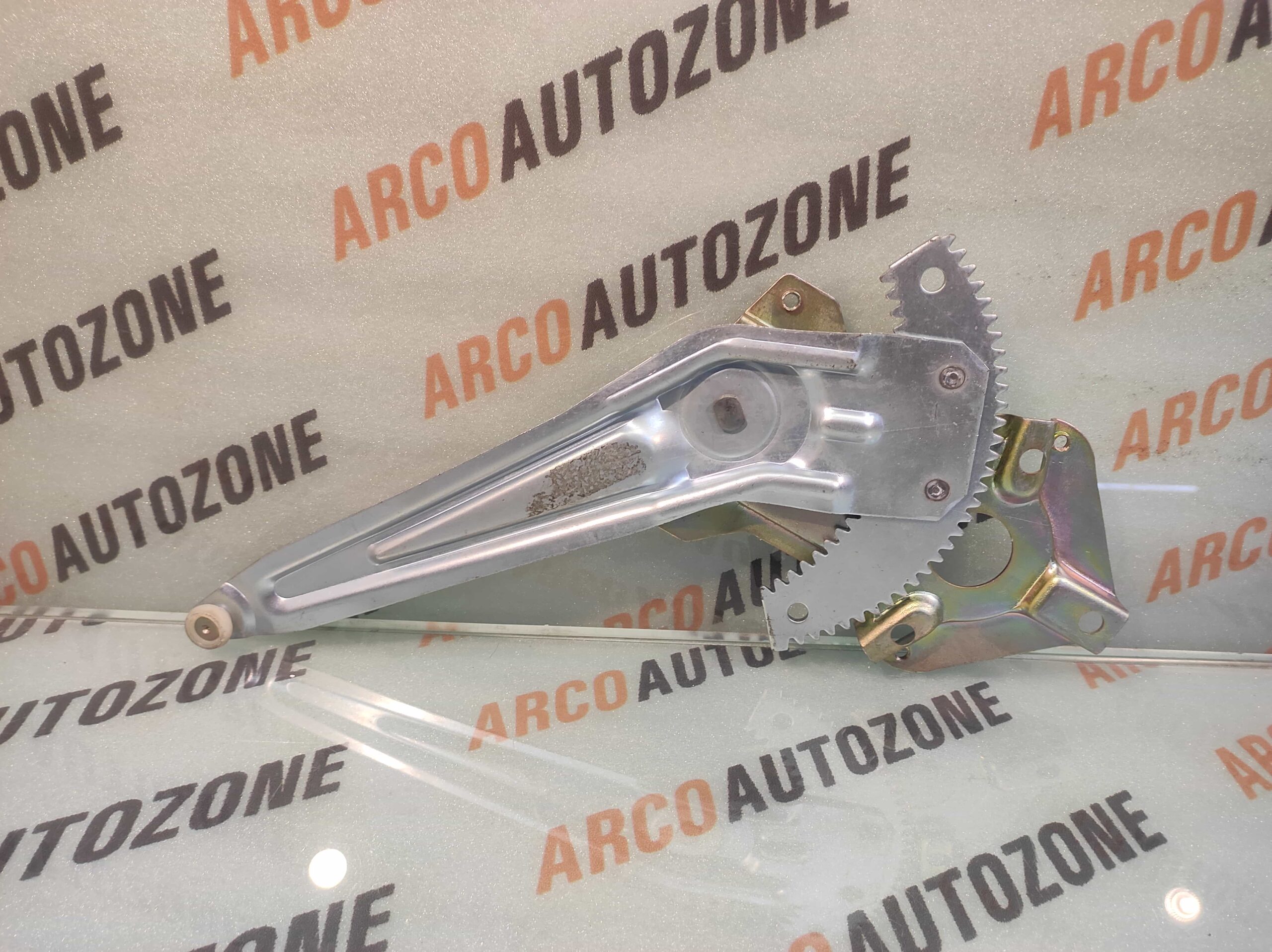 GLASS MACHINE ALTO REAR RIGHT PWR