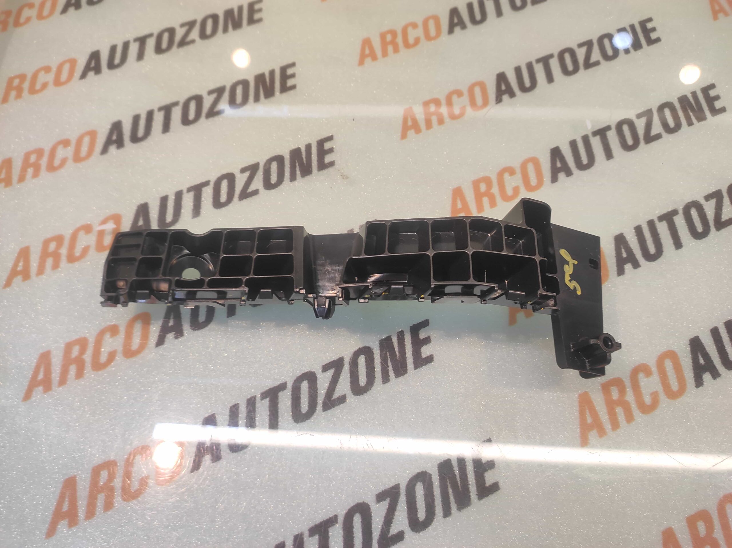 FRONT BUMPER BRACKET SCROSS LEFT MGP 71732M61M00
