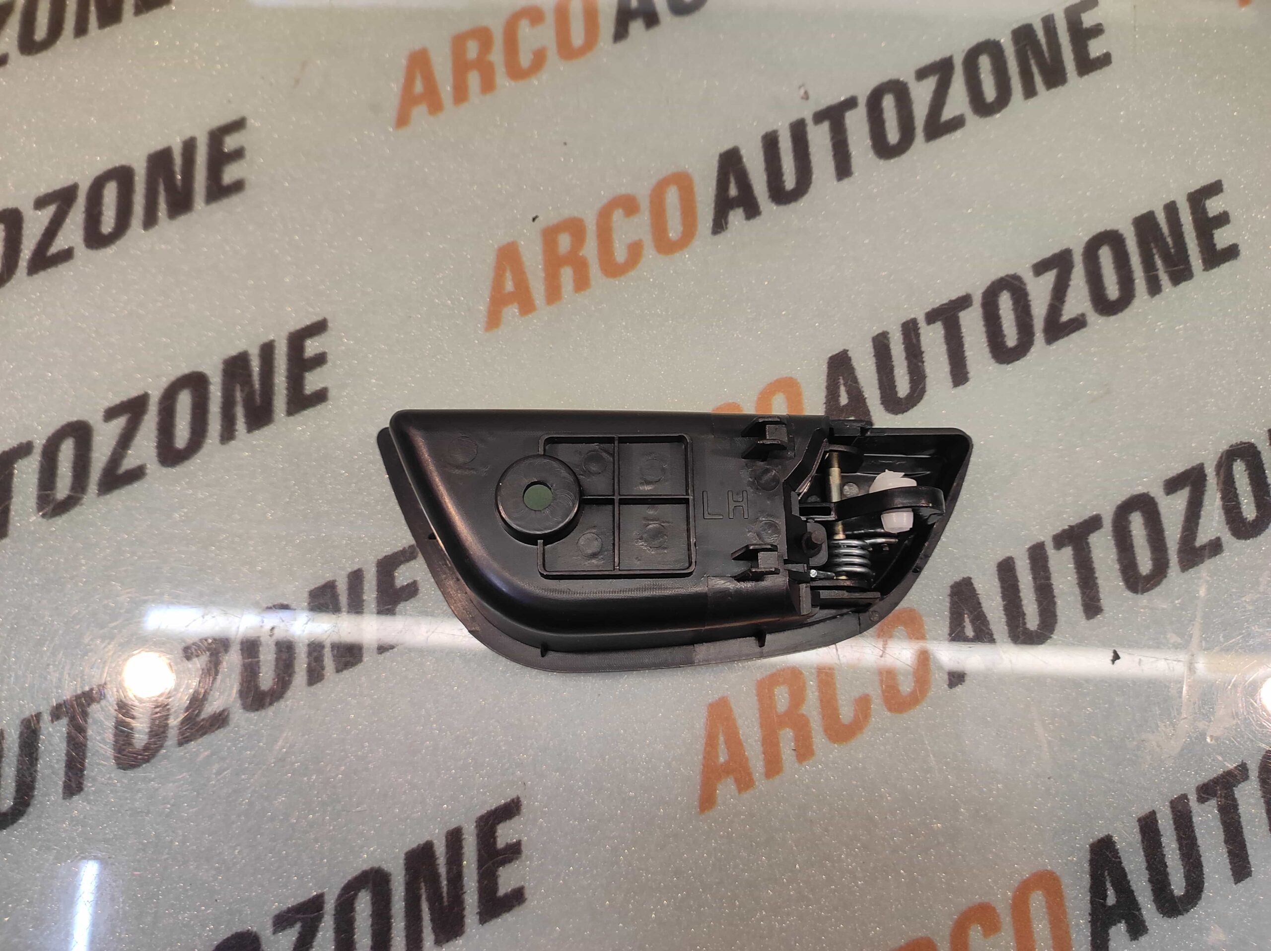 RC LEVER INNER HANDLE EON LEFT CI21272L 826104N0004X