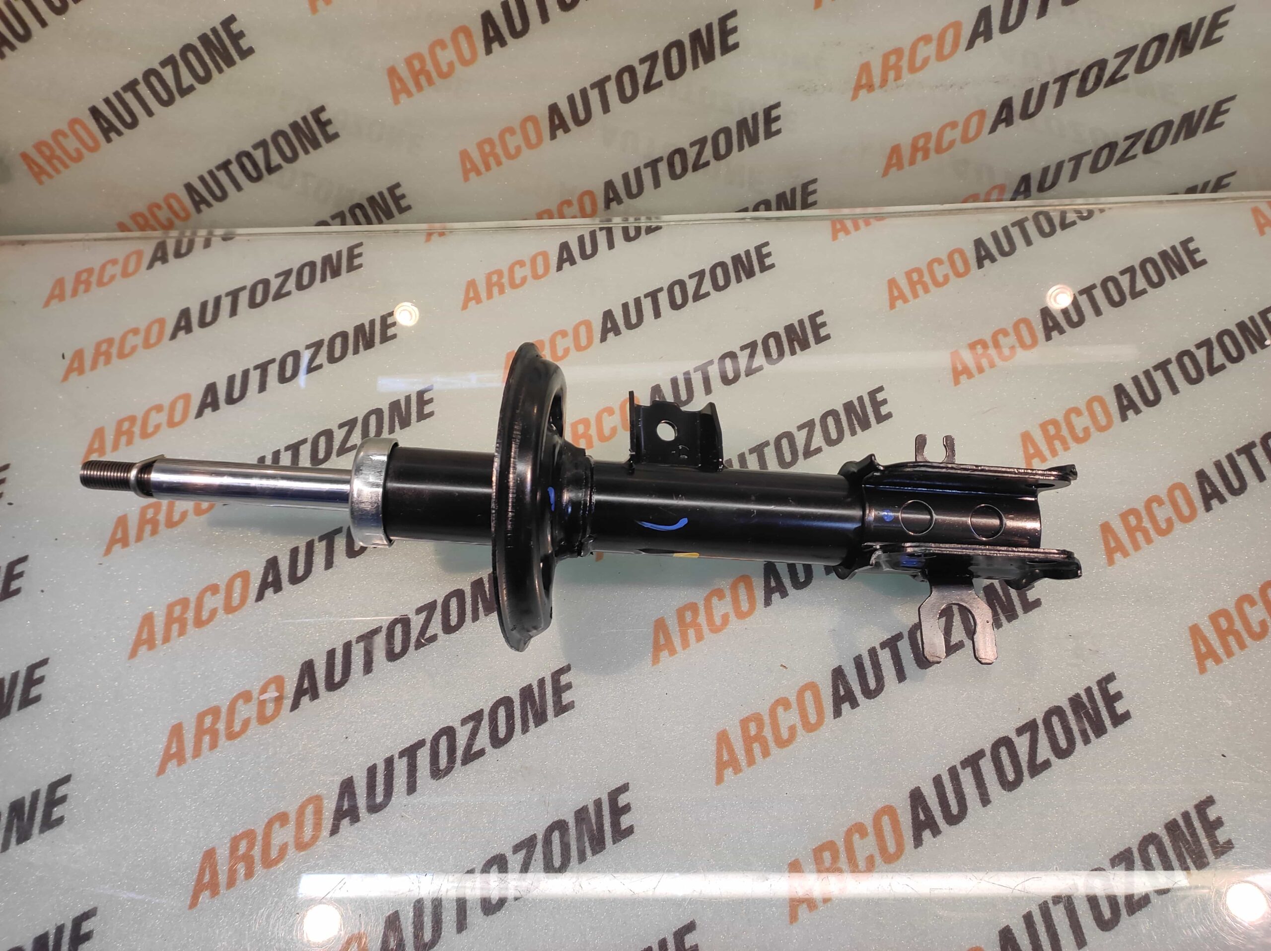 FRONT SHOCKER BEAT LEFT MONROE M2N3G7484