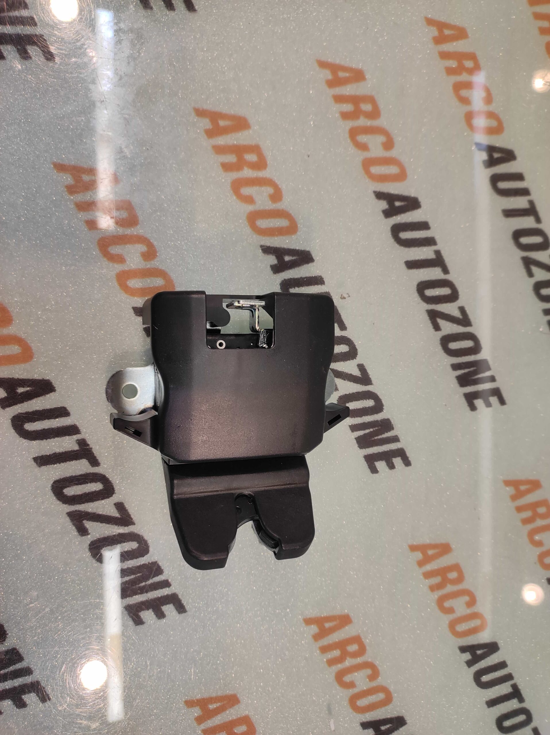 DICKY LATCH AURA NIOS GRAND XCENT HYU 81230B4410