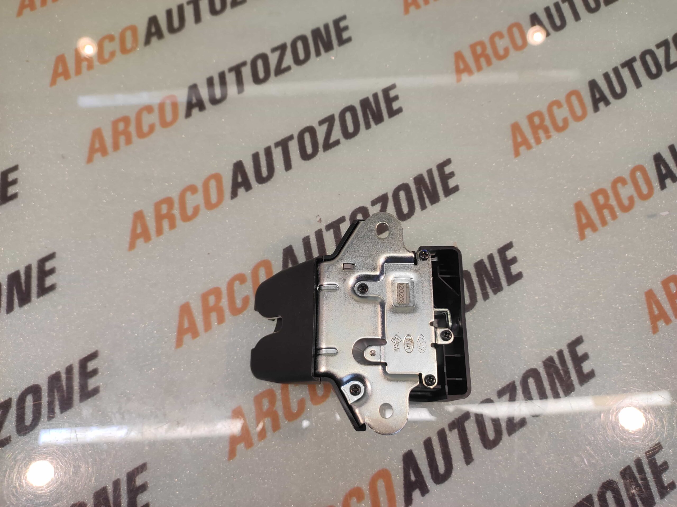 DICKY LATCH AURA NIOS GRAND XCENT HYU 81230B4410