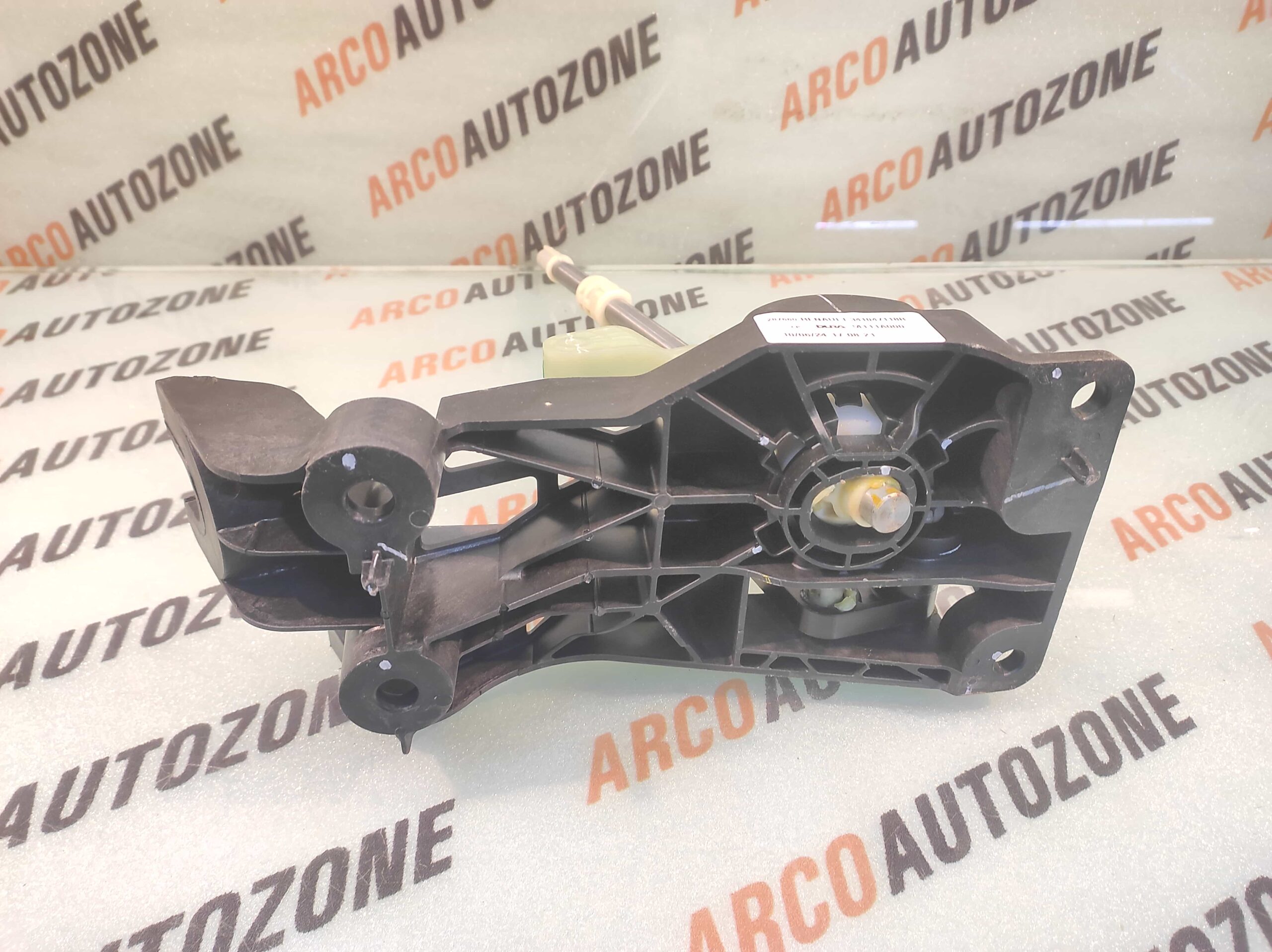 GEAR LEVER ASSY RENAULT KWID 341047118R