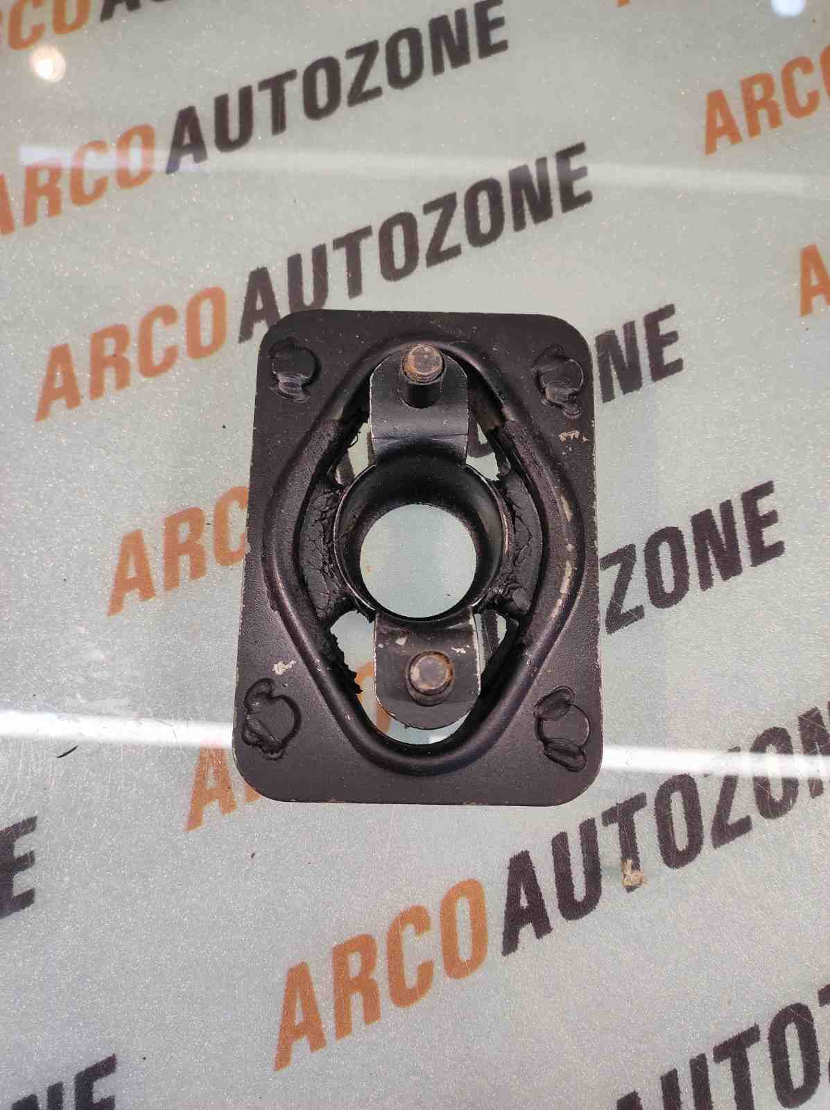 GEAR LEVER HOUSING MOUNTING CAR T2 MARUTI 800CC NM LUMERO LM226