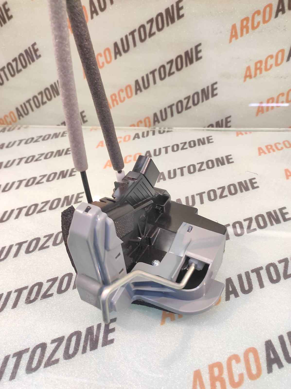 DOOR LATCH ELITE REAR RIGHT HYU 81420C7010