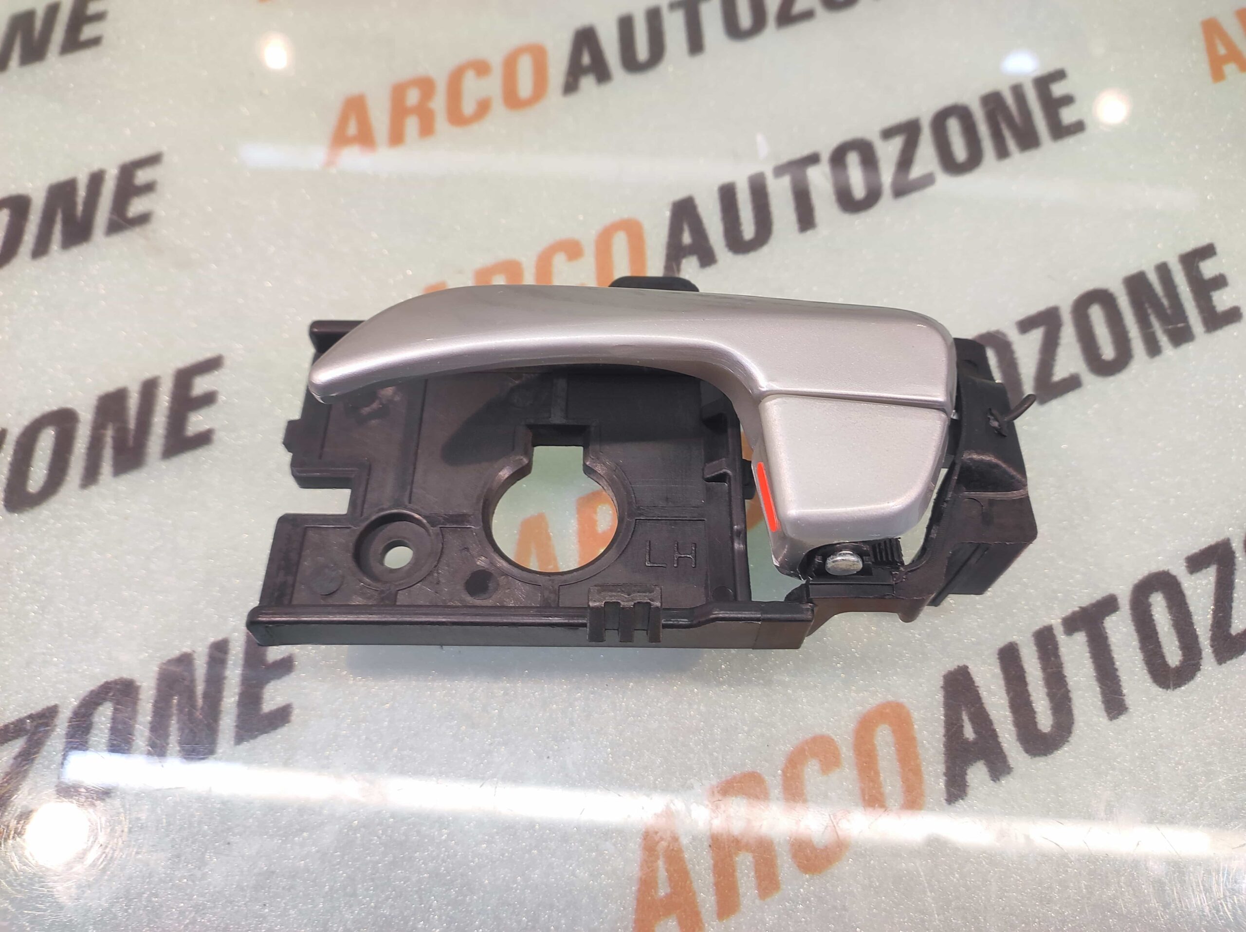 RC LEVER INNER HANDLE GRAND XCENT SILVER REAR LEFT CI 264L