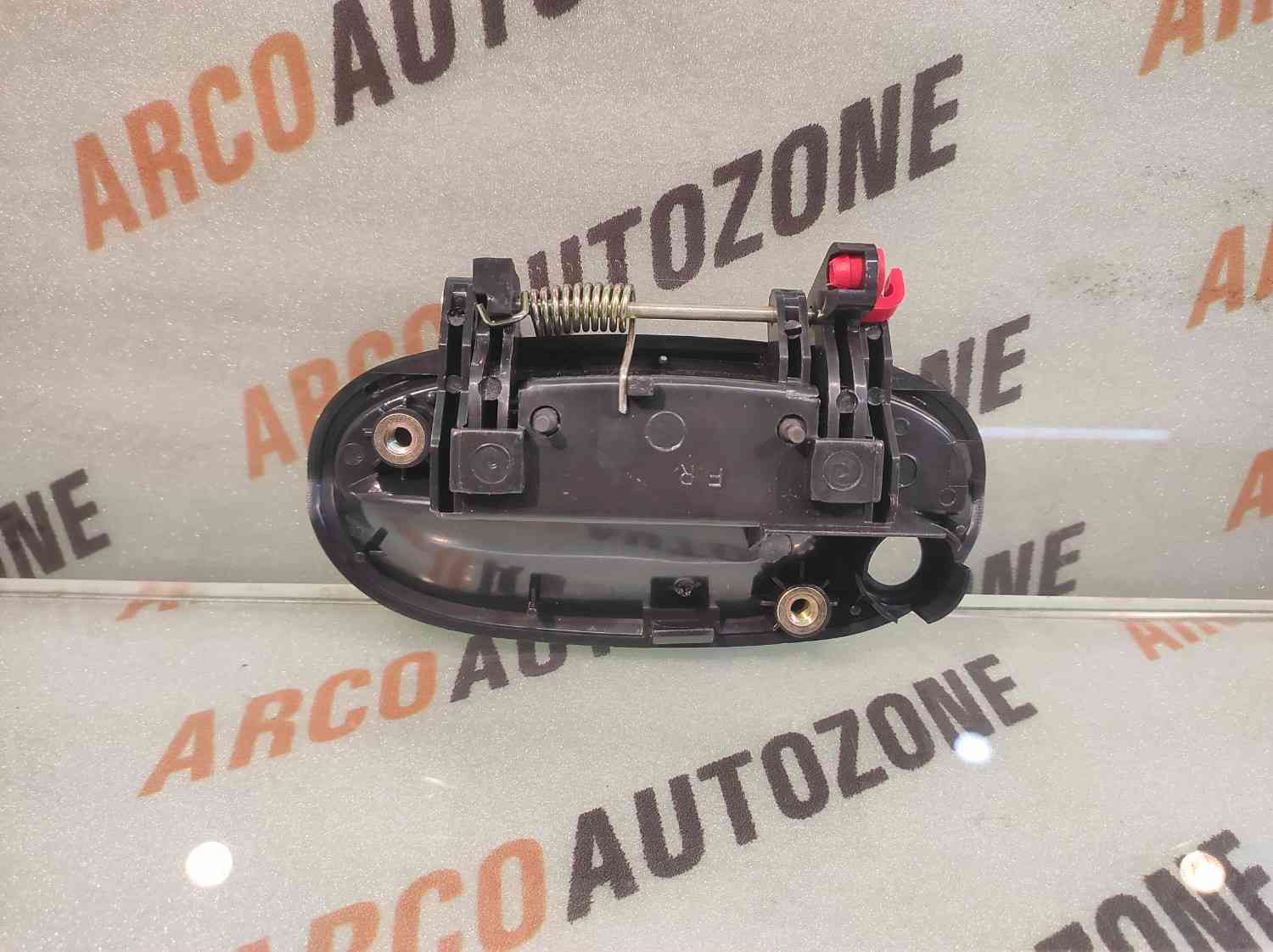 OUTER HANDLE SPARK FRONT RIGHT