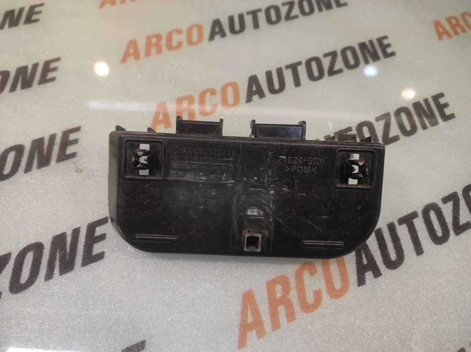 REAR BUMPER BRACKET ERTGA T1 LEFT 71824M60M00