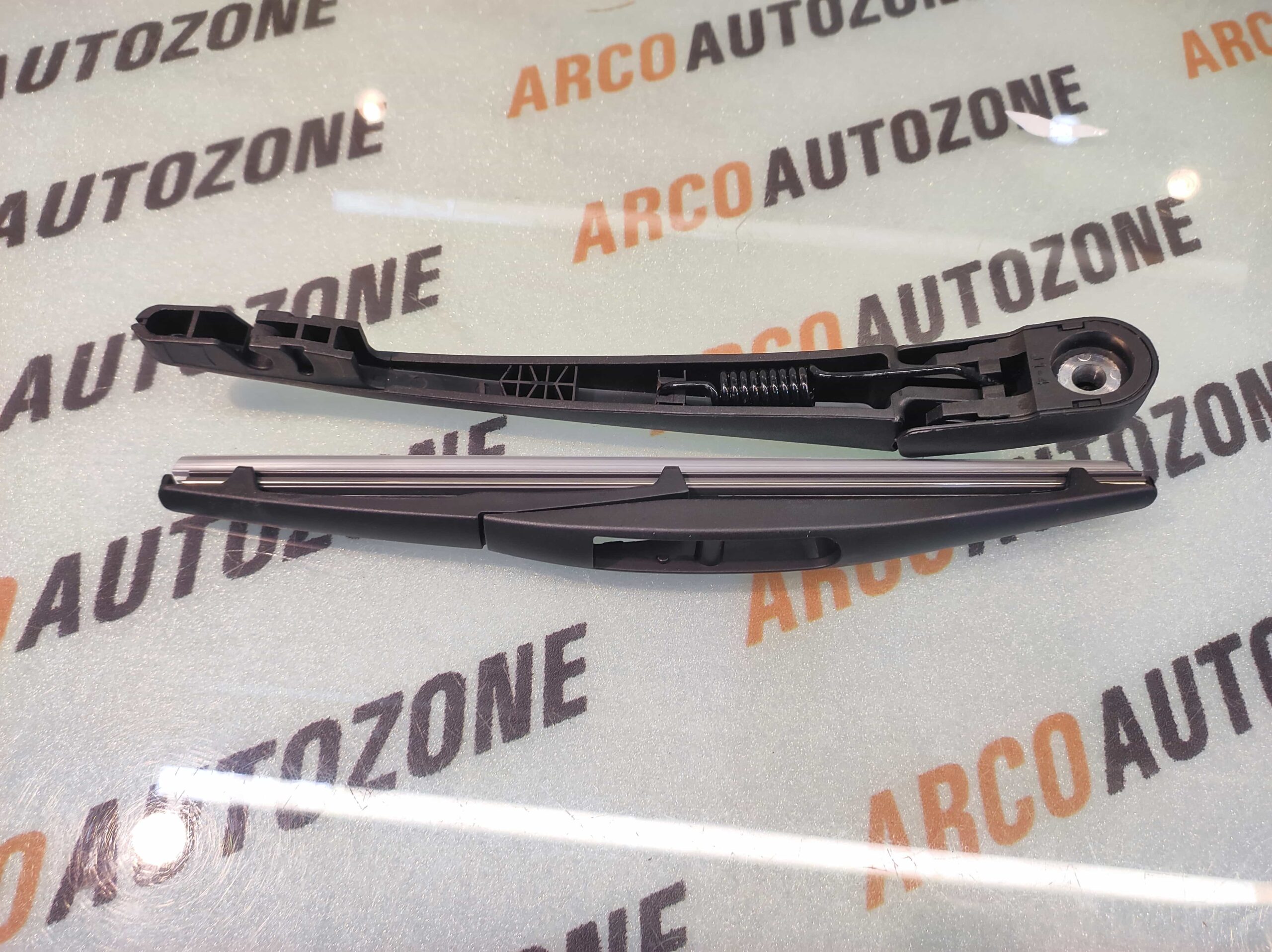 REAR WIPER ARM WITH BLADE SWIFT 12