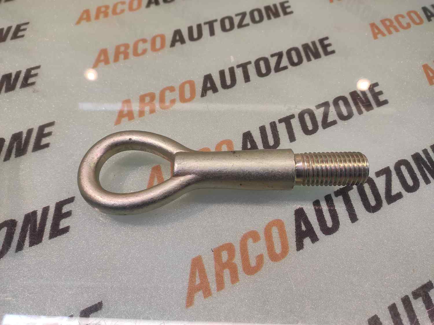 TOW HOOK SWIFT T1 T2 8996963J0