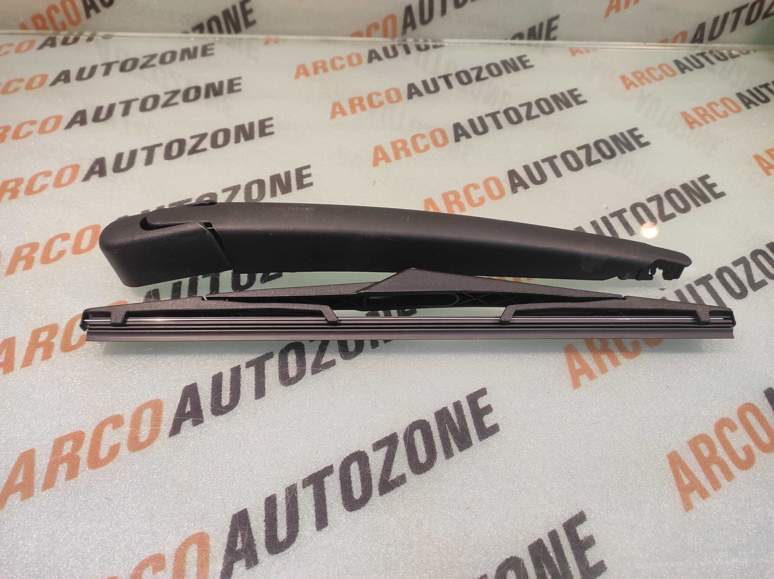 REAR WIPER COMPLETE KICKS