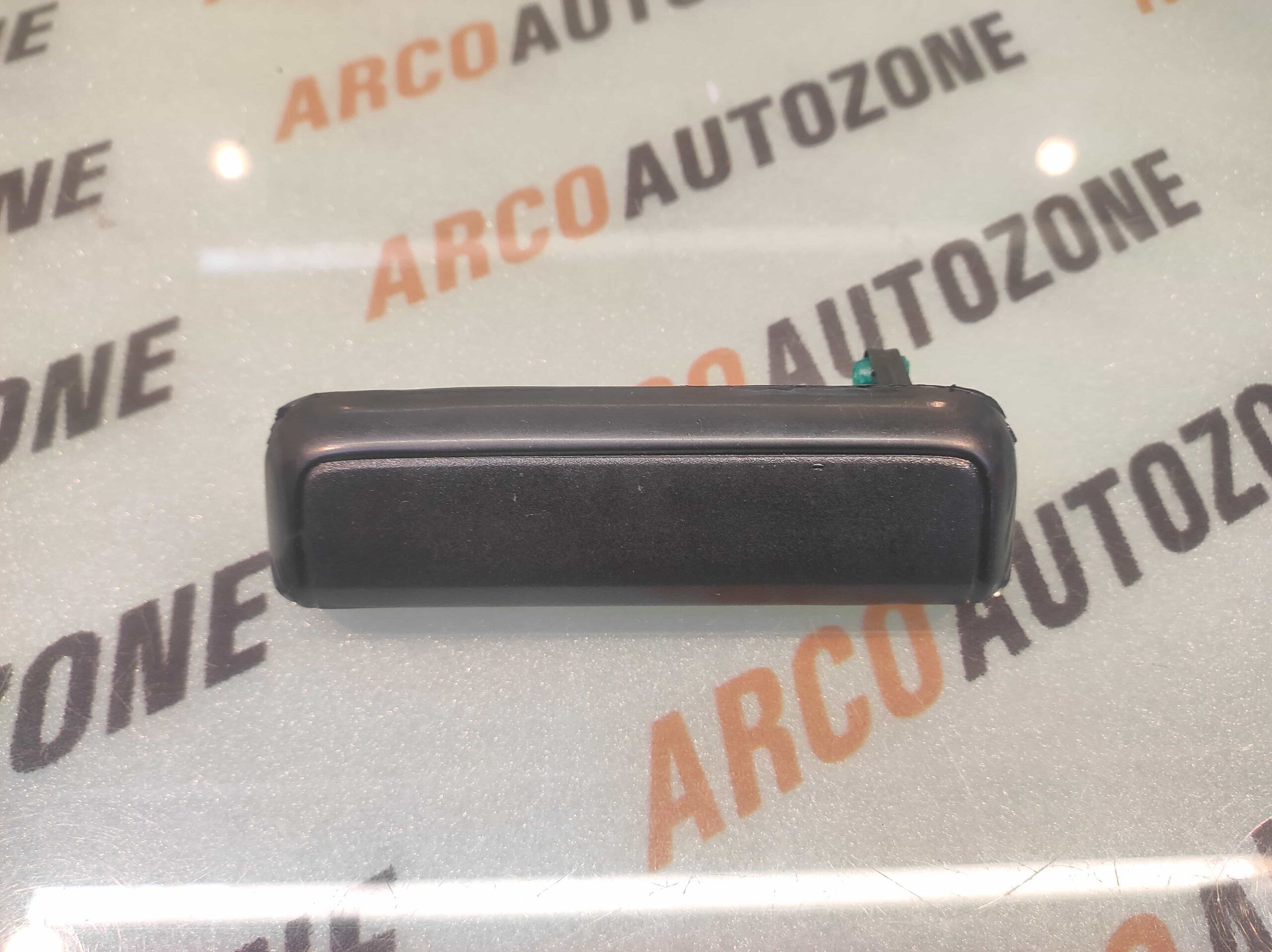 OUTER HANDLE CAR 800 LEFT