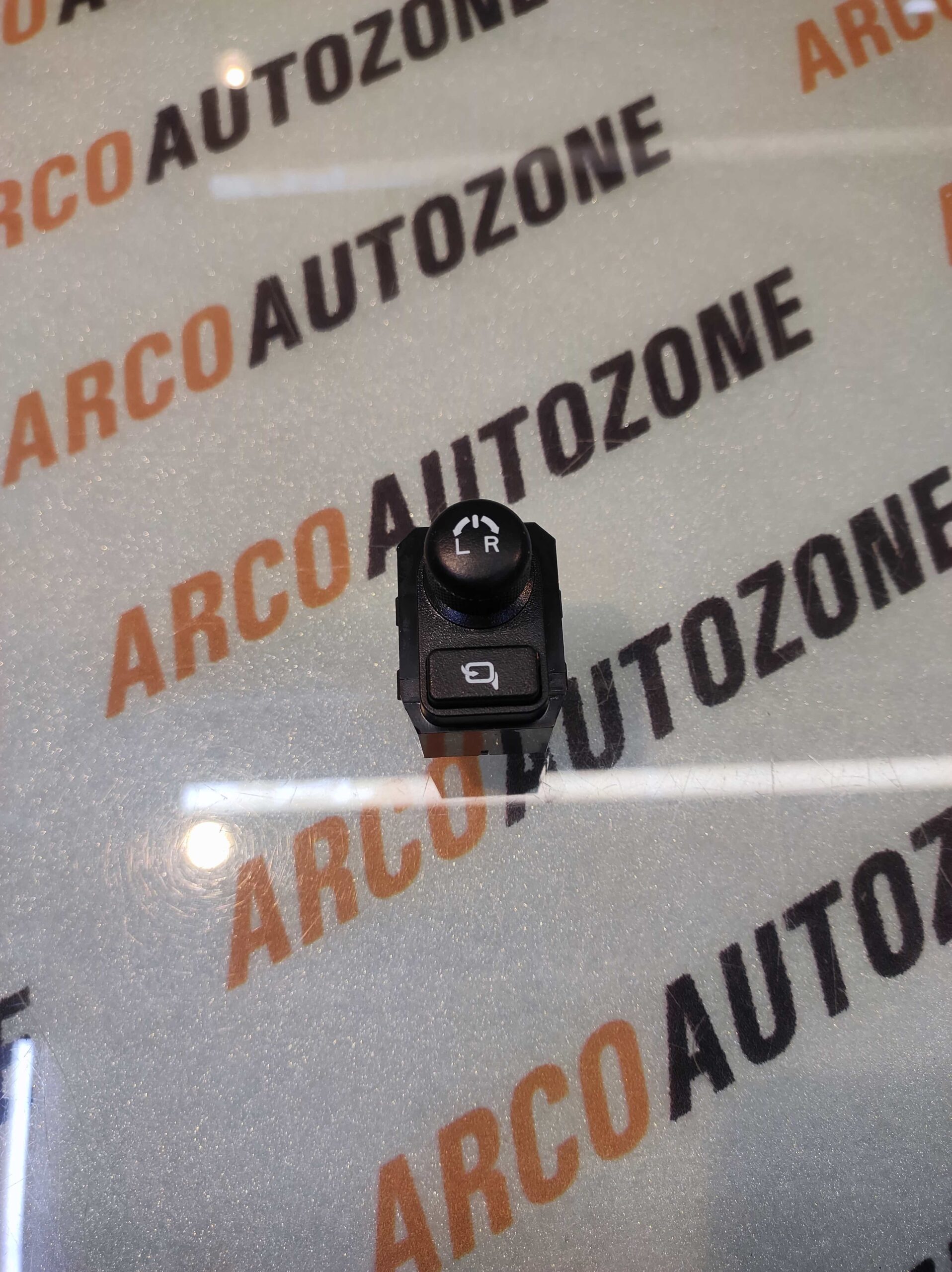 ORVM SWITCH SWIFT 12 ERTIGA AUTO MGP 37950M79M11