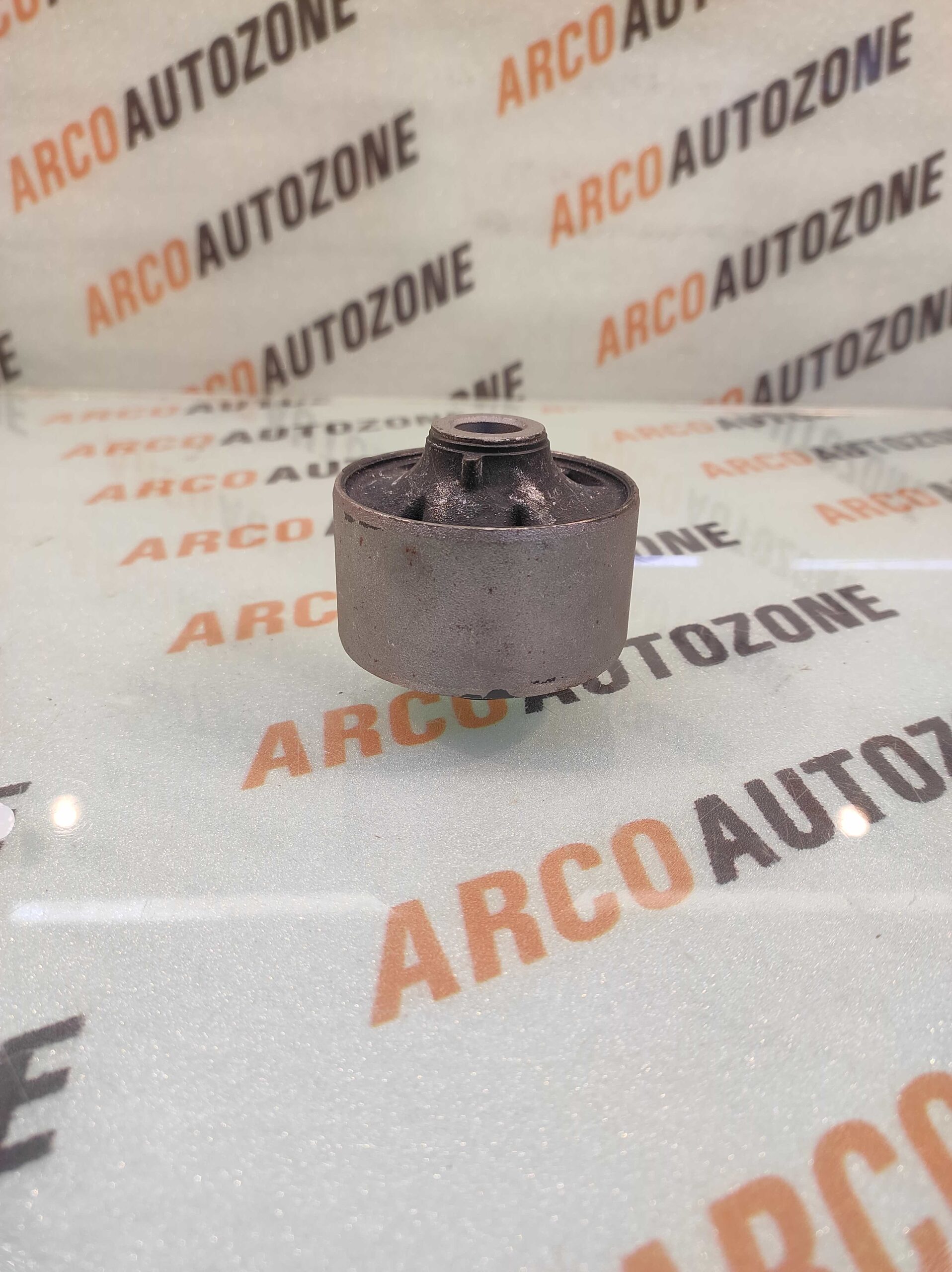 FRONT BUSH SANTAFE T1 ROUND BUSH IMP 545842B000