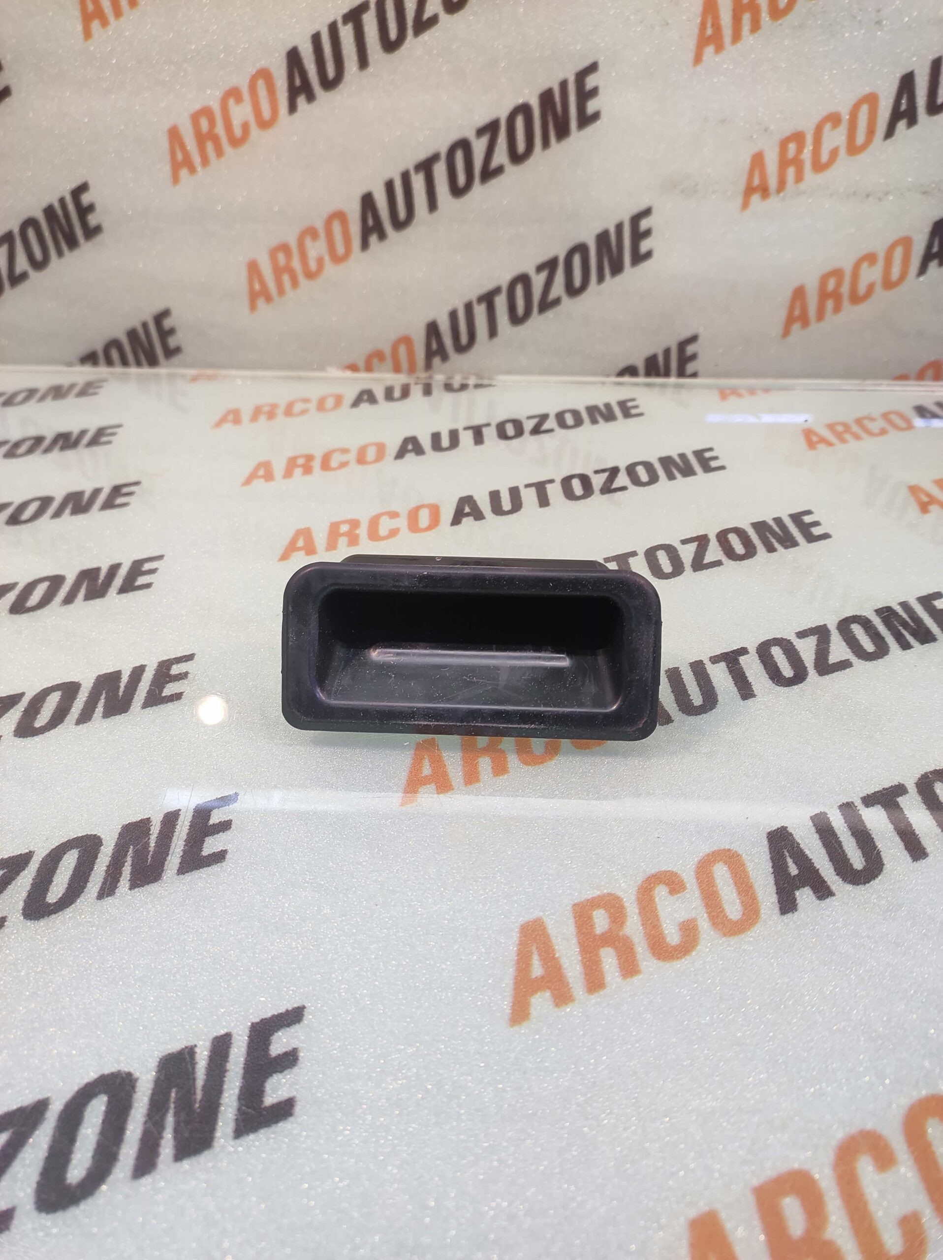 DICKY SENSOR WITH PLATE ELITE 18 CARENS HYU 81260A6200