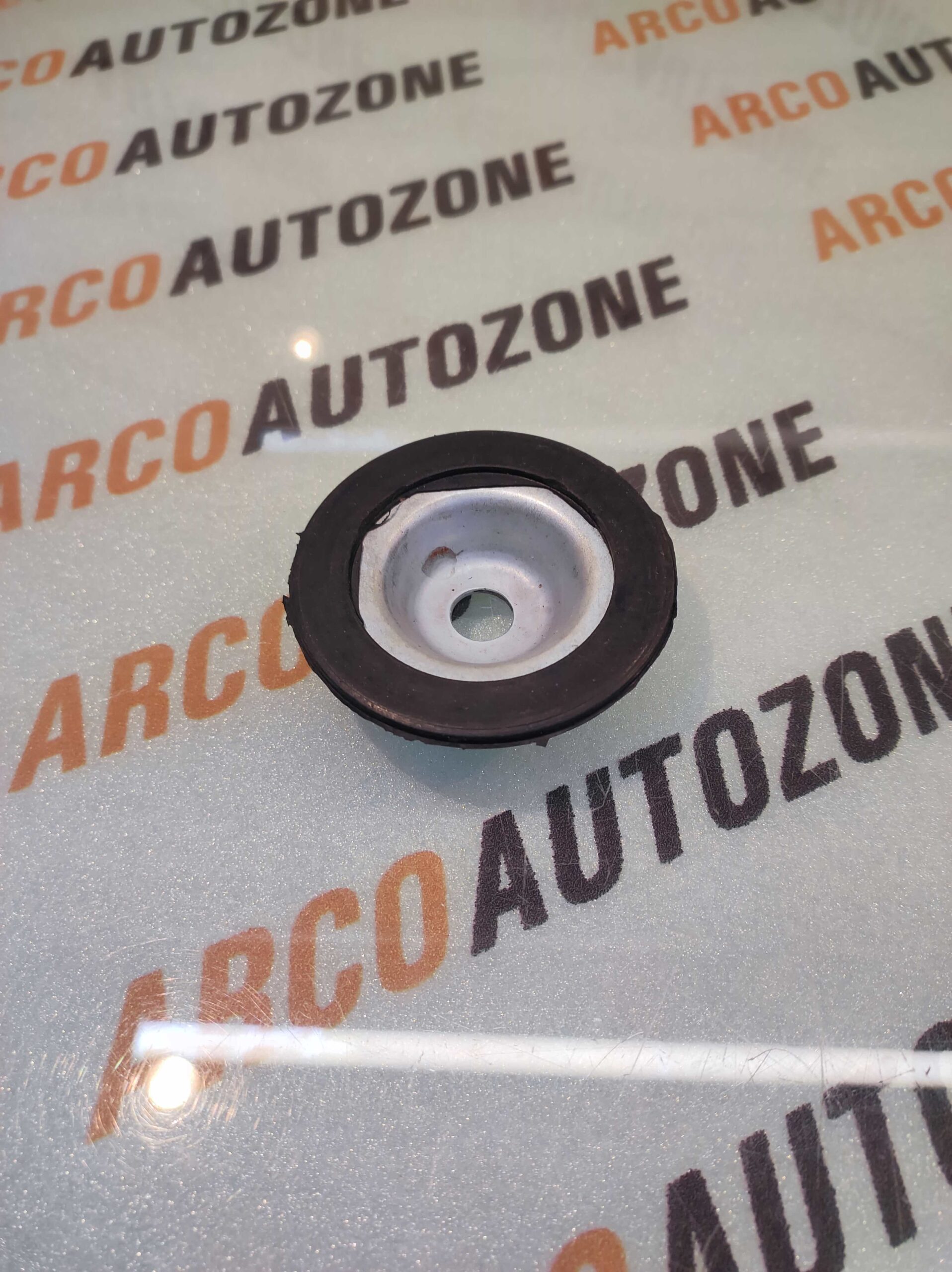 FRONT SHCOKER RETAINER I20 I10 ELITE VERNA IMP