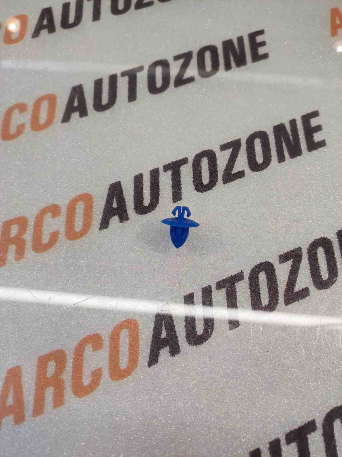 CLADDING LOCK ETIOS CROSS LAND CRUISER PRADO PACK OF 5 IMP 7549535010