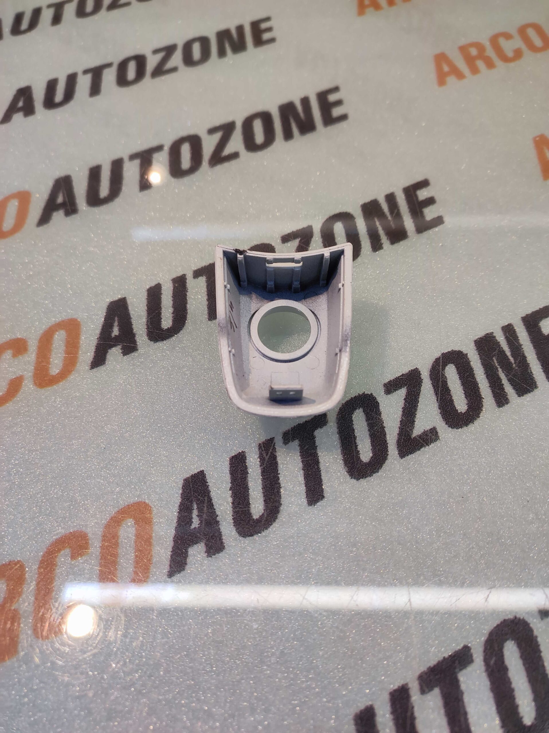 OUTER HANDLE CAP CIAZ BREZZA SCROSS FRONT RIGHT HOLE WHITE 82813M79M025PK