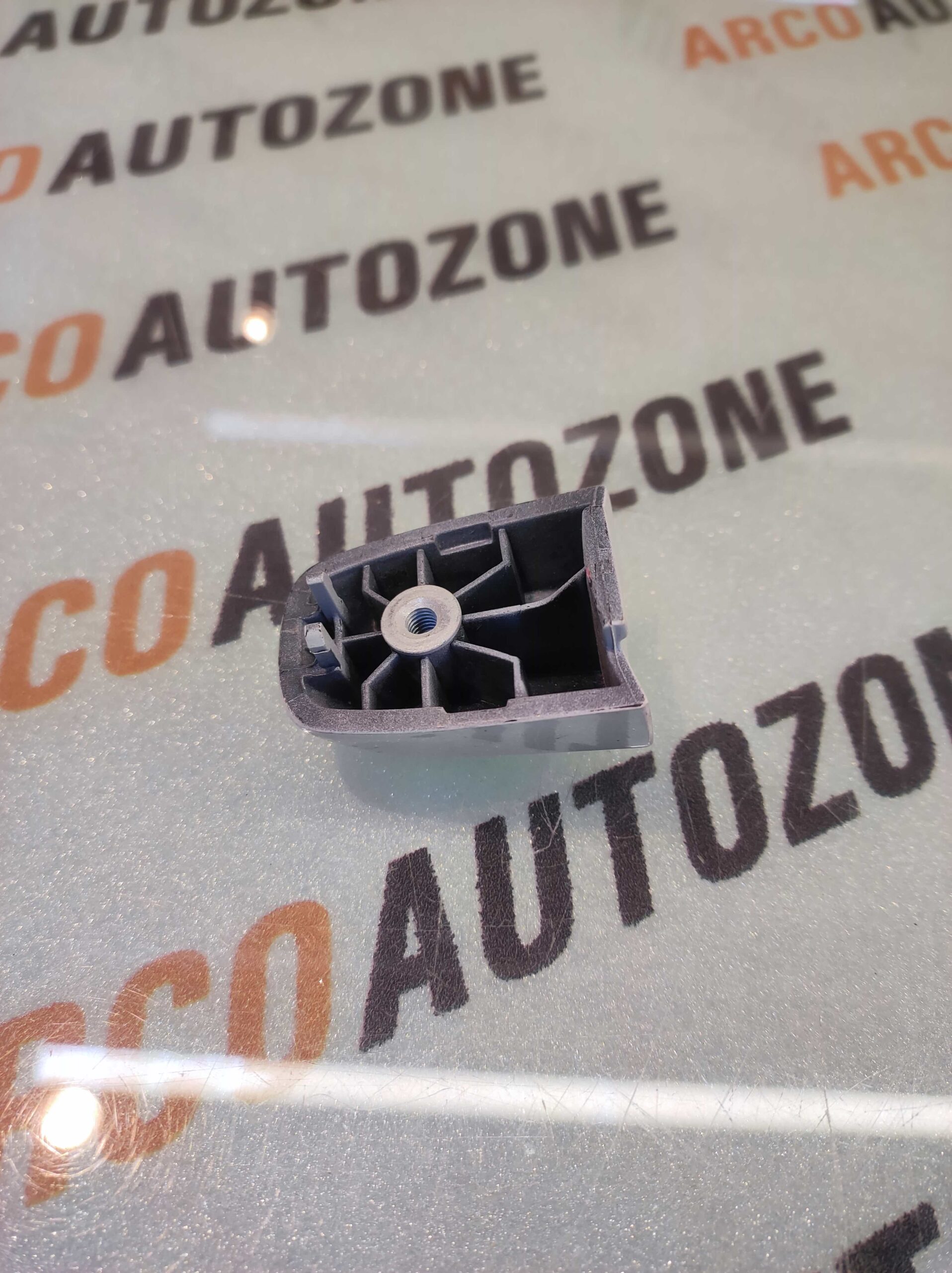 OUTER HANDLE CAP CIAZ BREZZA SCROSS REAR RIGHT REAR LEFT HOLE WHITE