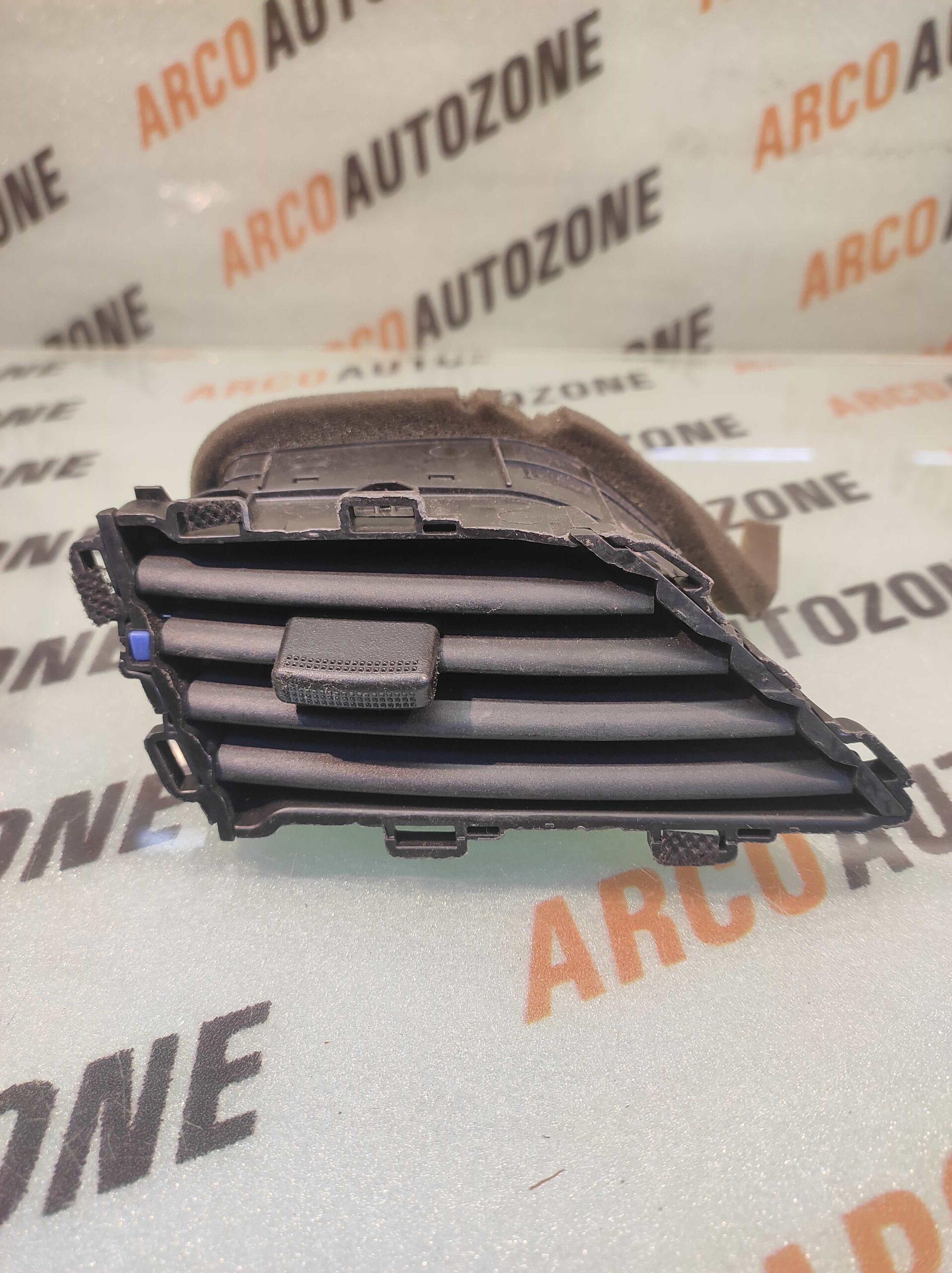AC VENT VERNA 18 LEFT HYU 97480H6900 LOT
